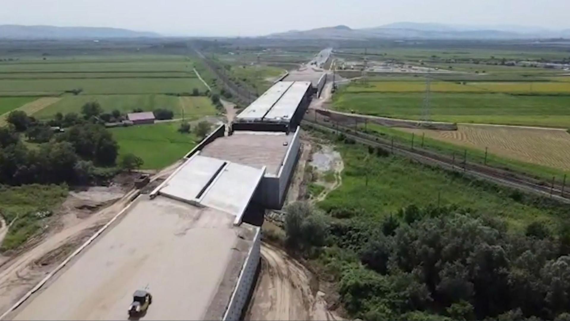Pod montat strâmb pe Autostrada Sebeș-Turda - Reacția CNAIR