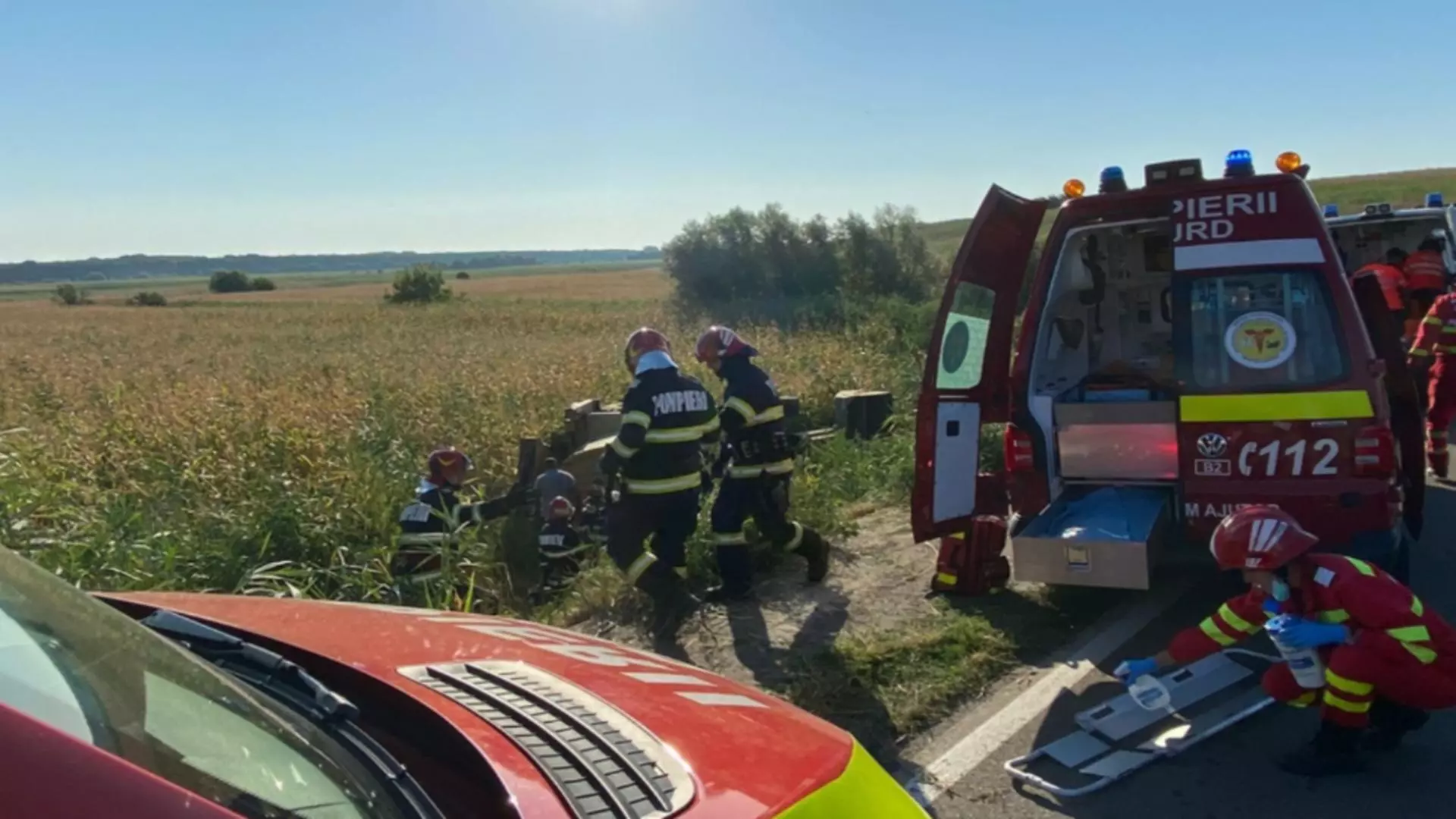 Buldoexcavator răsturnat în Tulcea