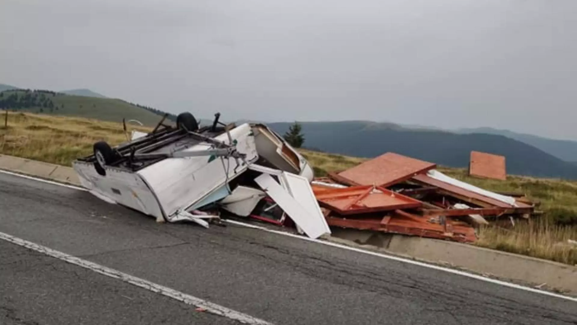 Dezastru furtună Transalpina / Foto: Facebook Nelutz Stanciulescu