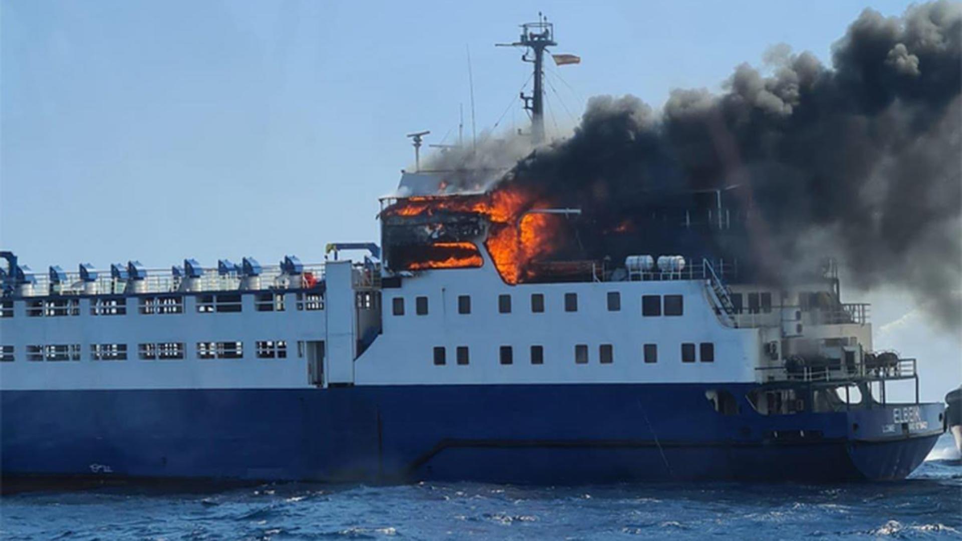 Incendiu la bordul navei Elbeik