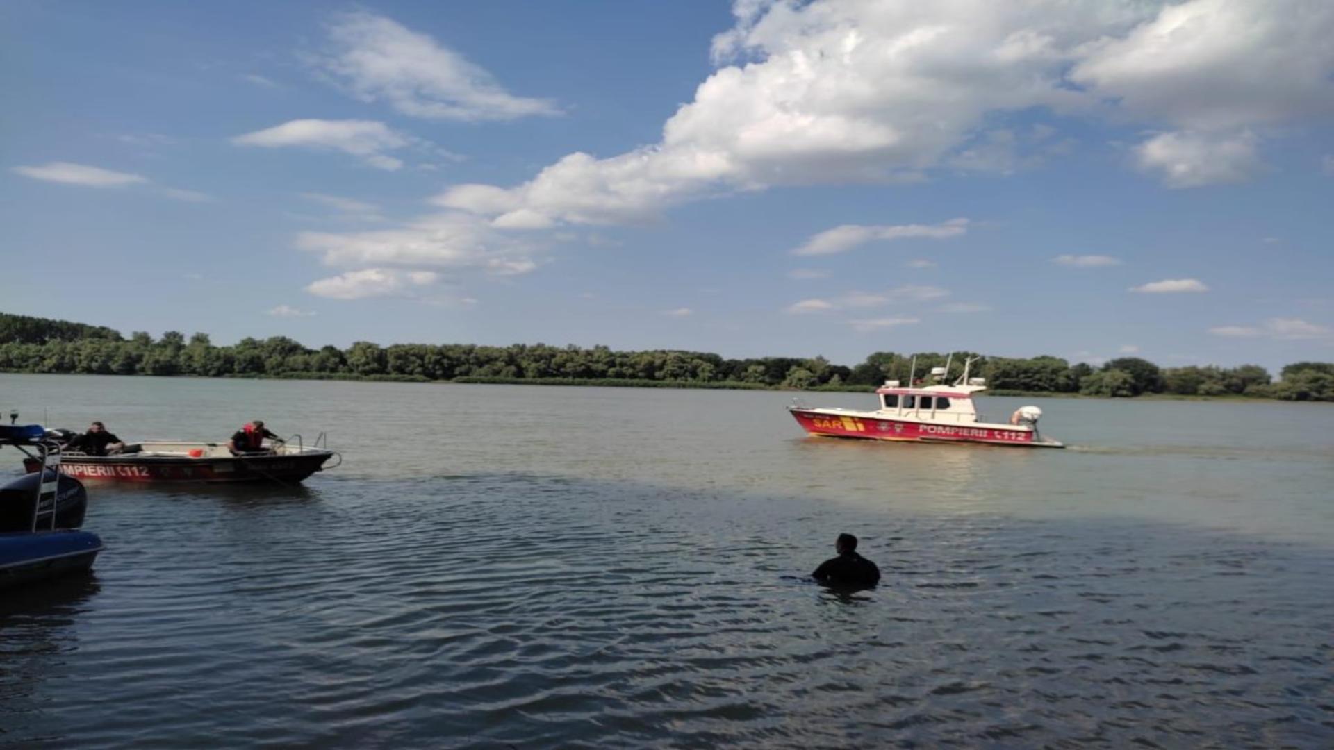 Un bărbat s-a înecat în timp ce se scălda în Dunăre