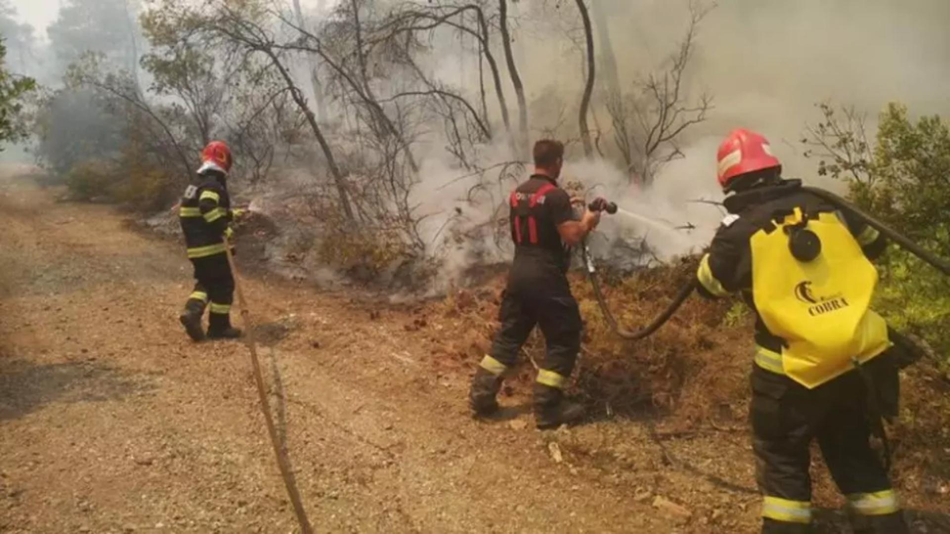 Pompieri români în misiune în Grecia