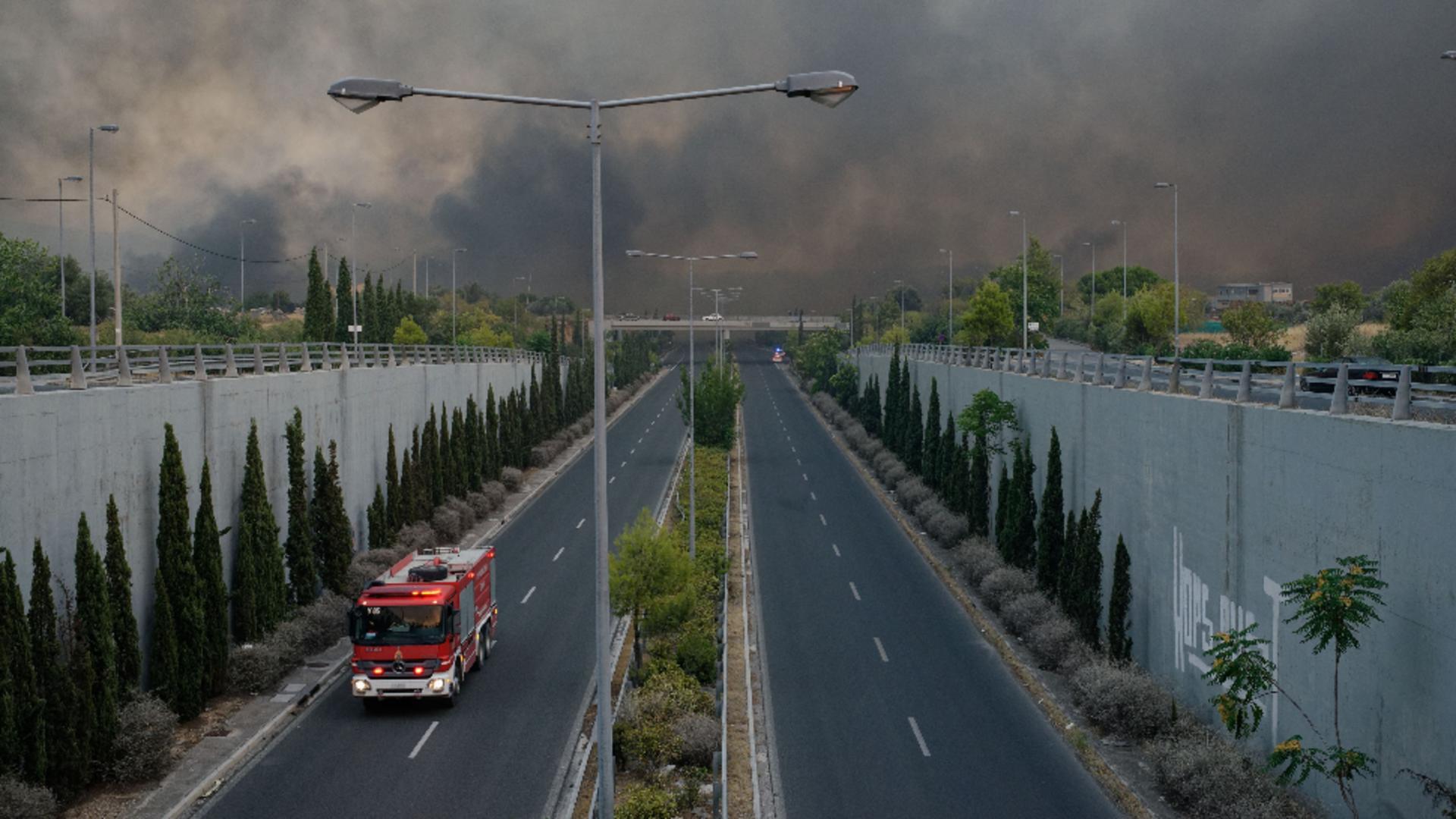 Incendiu devastator, în Grecia / Foto: Profi Media