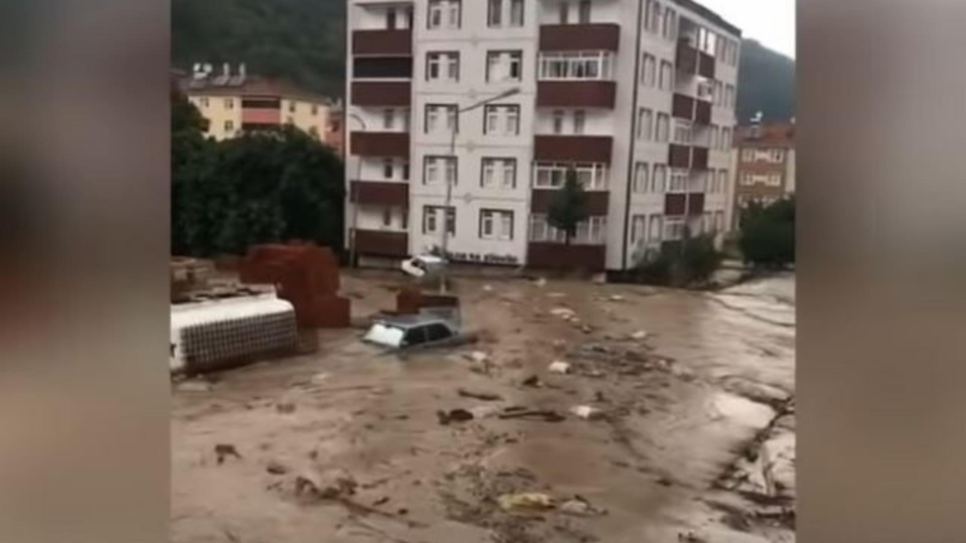 Turcia se confruntă cu inundațiile, după valul de incendii. Foto/Captură video