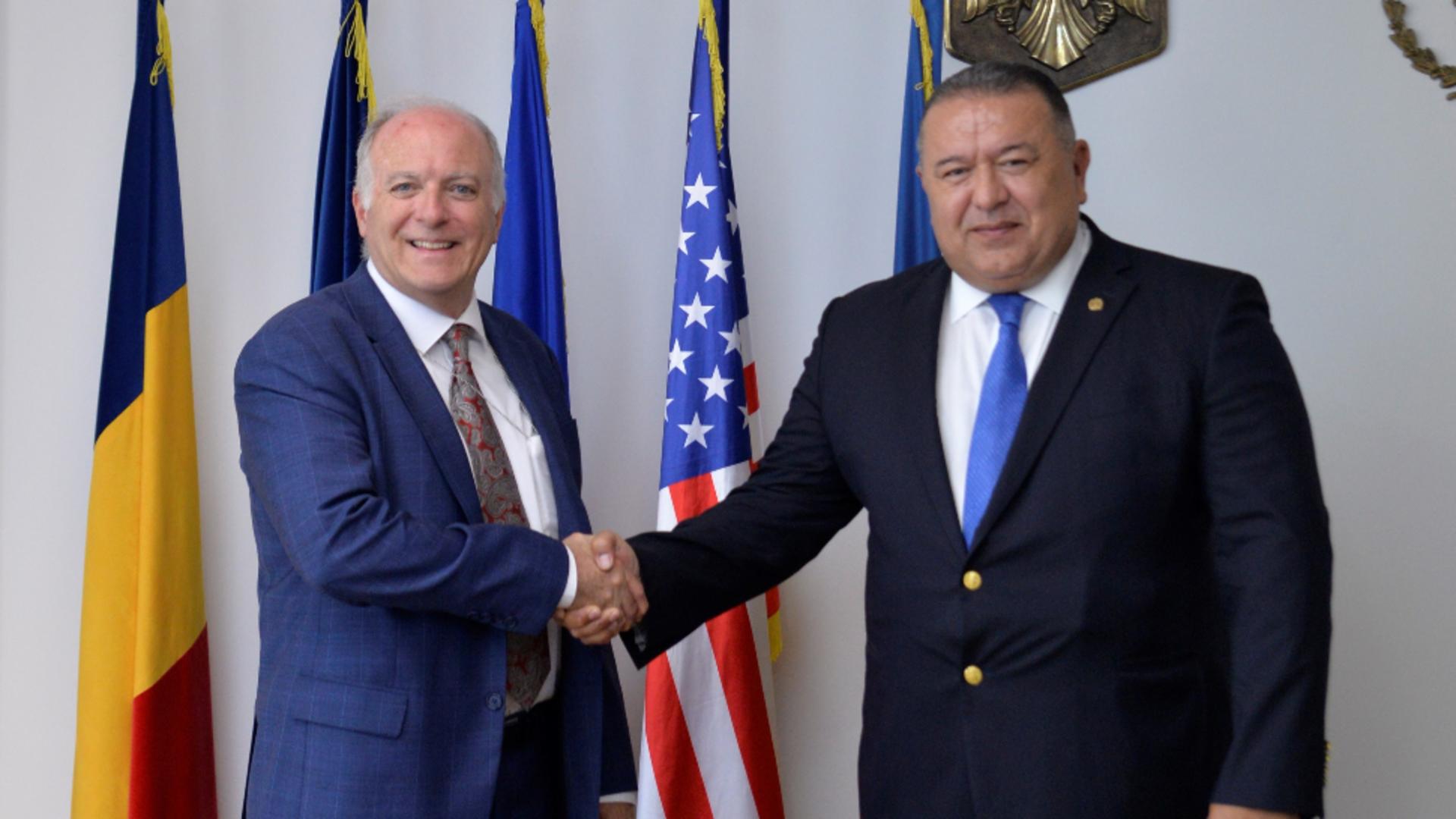 Întâlnirea de lucru a Președintelui CCIR, Mihai Daraban, cu Atașatul Comercial al Ambasadei SUA la București, Thomas Hanson