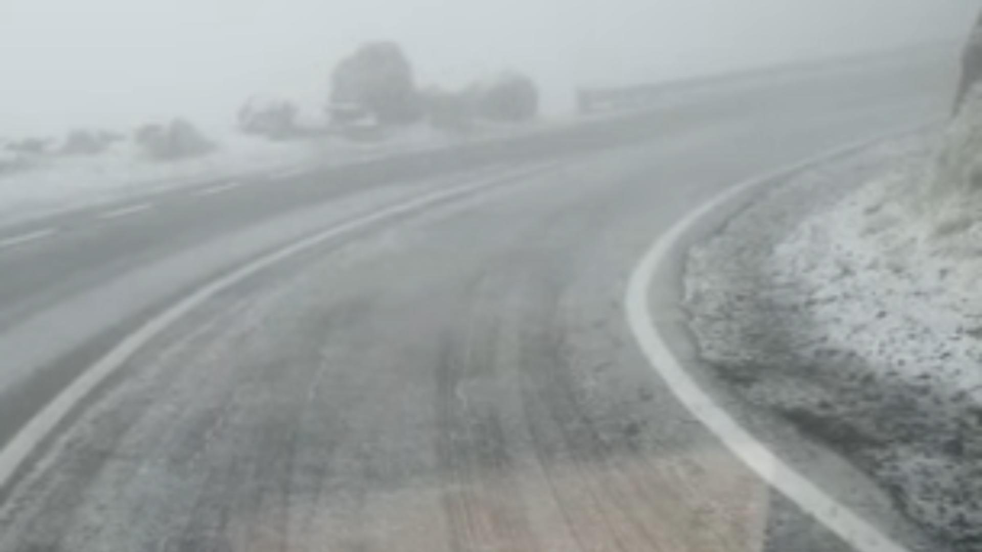 Transfăgărășan, prima ninsoare / Captură video Direcția Regională de Drumuri și Poduri Brașov