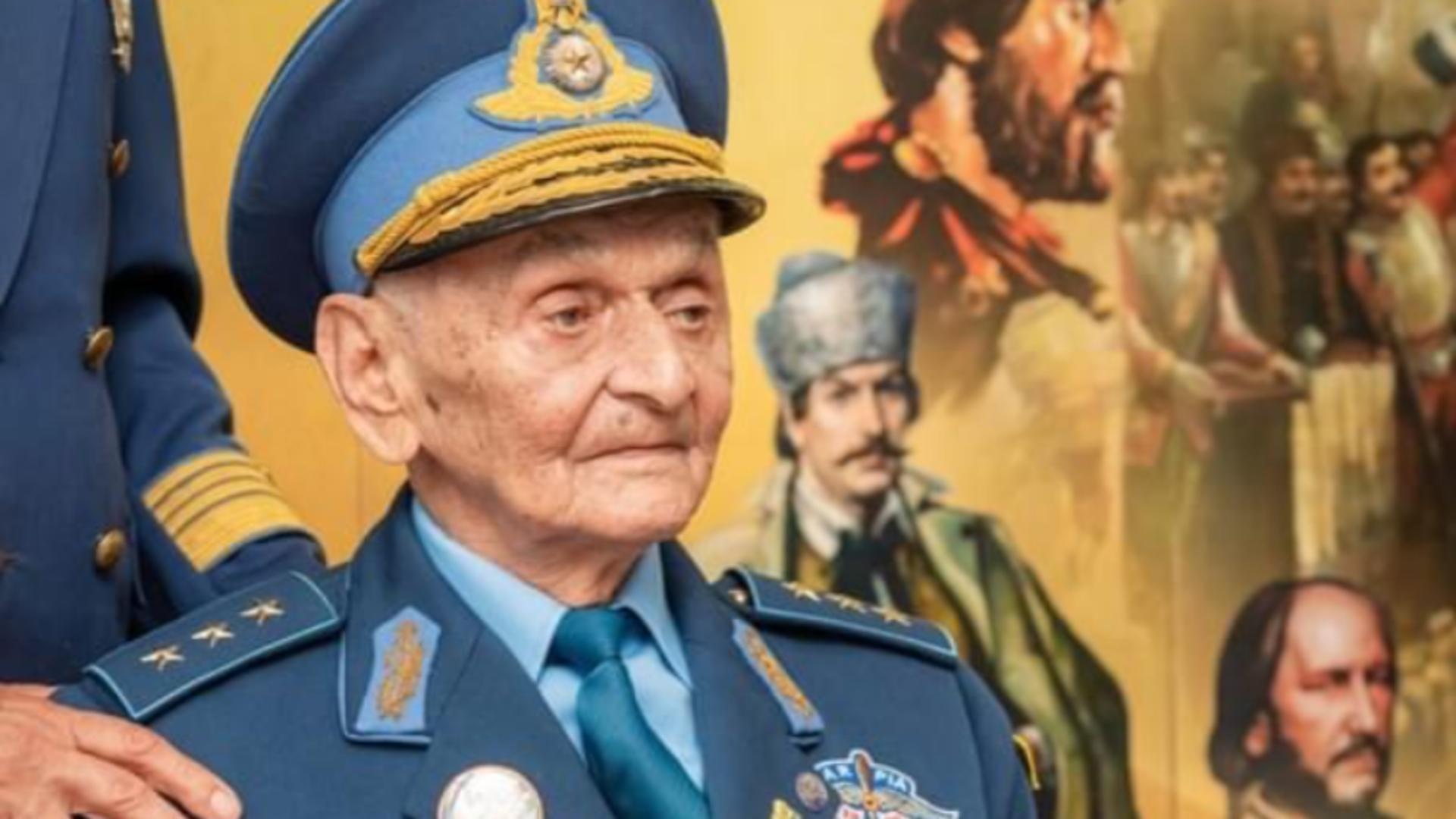 Generalul-locotenent (rtr.) Ion Dobran, veteran aviator și erou al celui de-Al Doilea Război Mondial