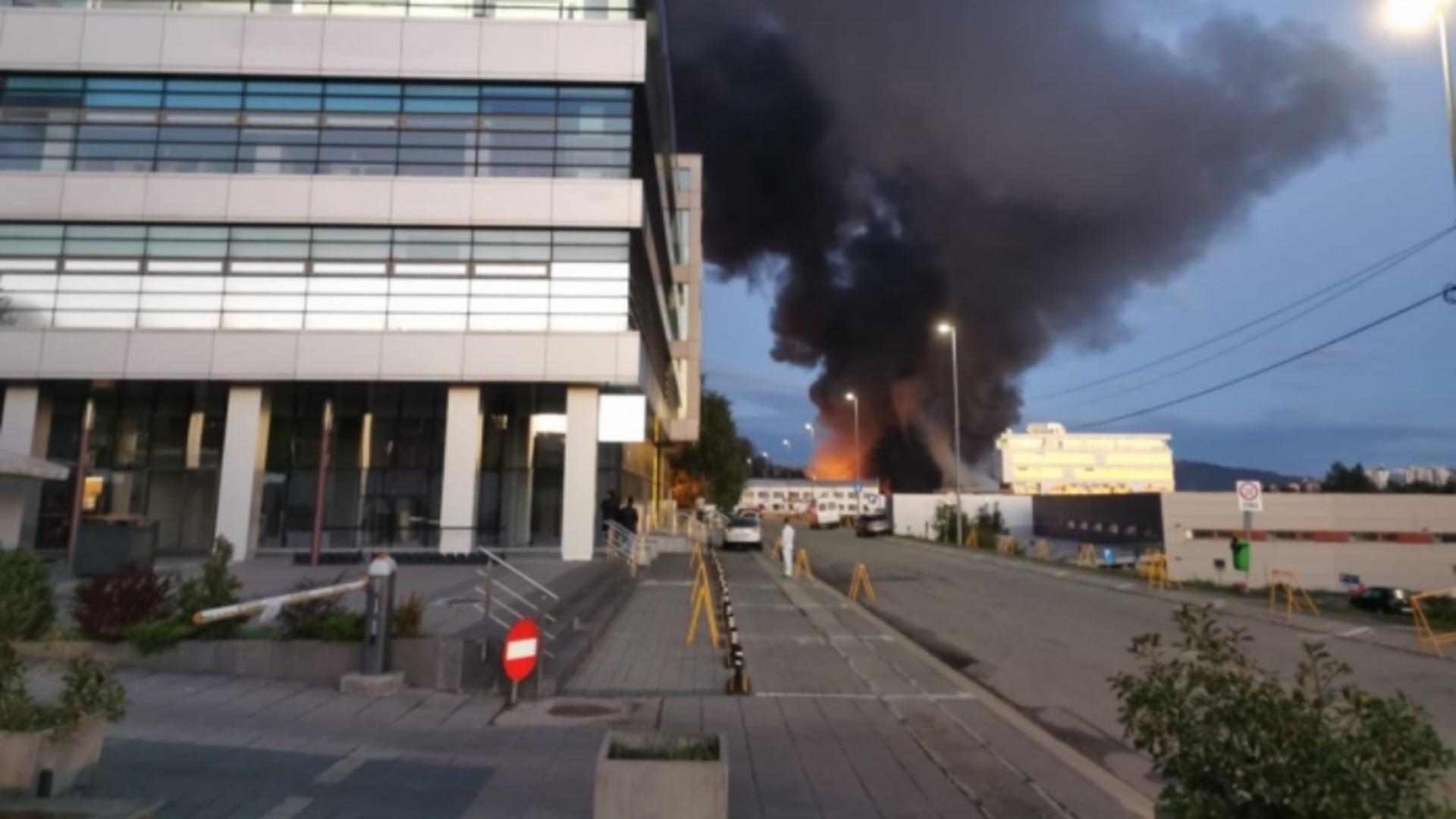 Incendiu violent într-un parc industrial din Cluj: s-a emis mesaj RO-Alert 