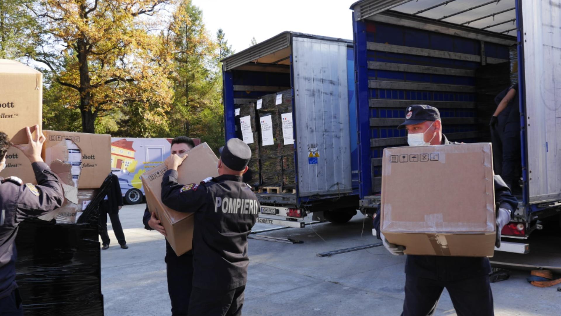 Noi ajutoare oferite României de Franța în lupta anti-COVID: 13 TONE de materiale sanitare