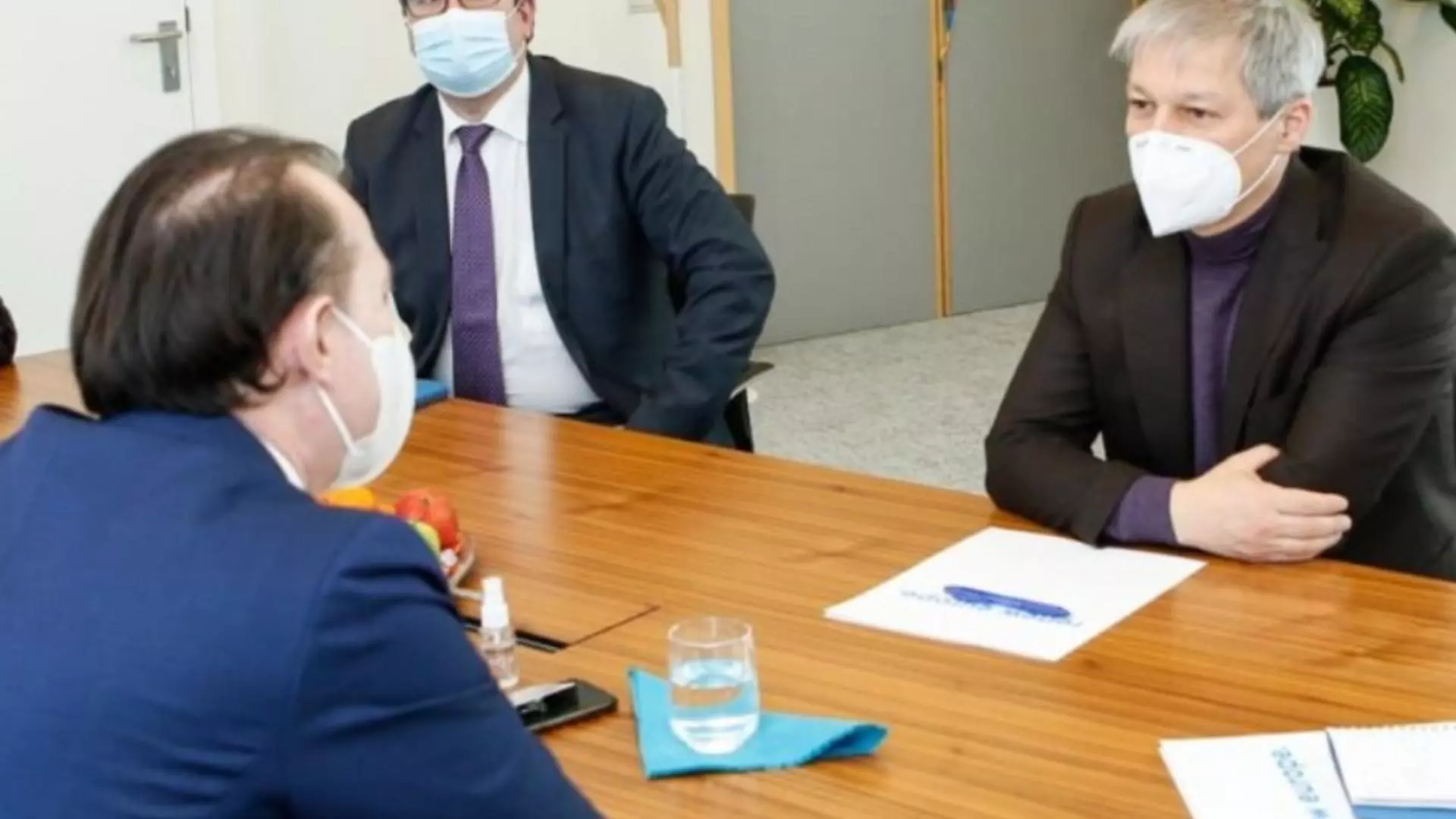 Florin Cîțu și Dacian Cioloș