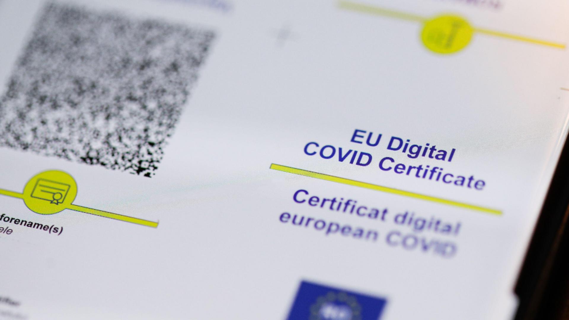 Aproape 600 de milioane de certificate digitale COVID, generate până în prezent / Foto: Profi Media