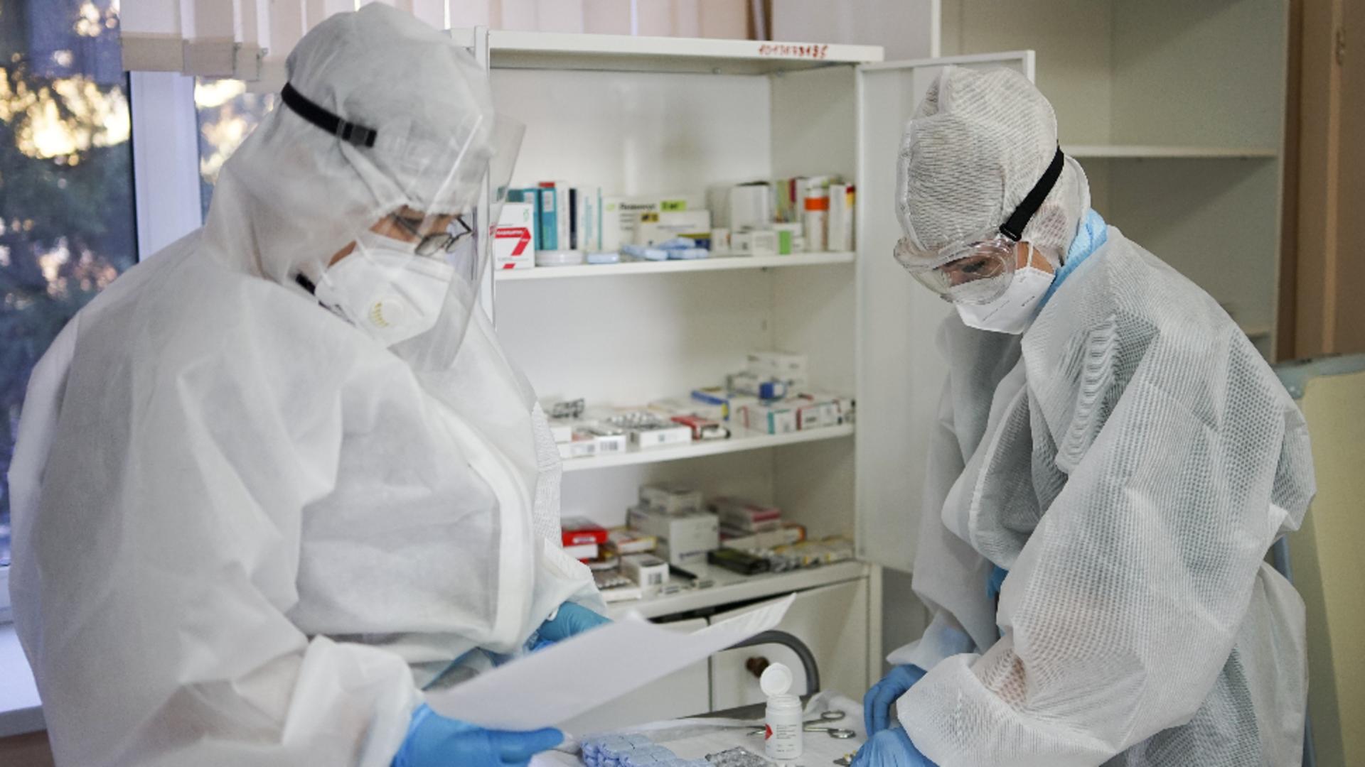 Peste 4.000 de flacoane de Tocilizumabum, repartizate în ţară / Foto: Profi Media