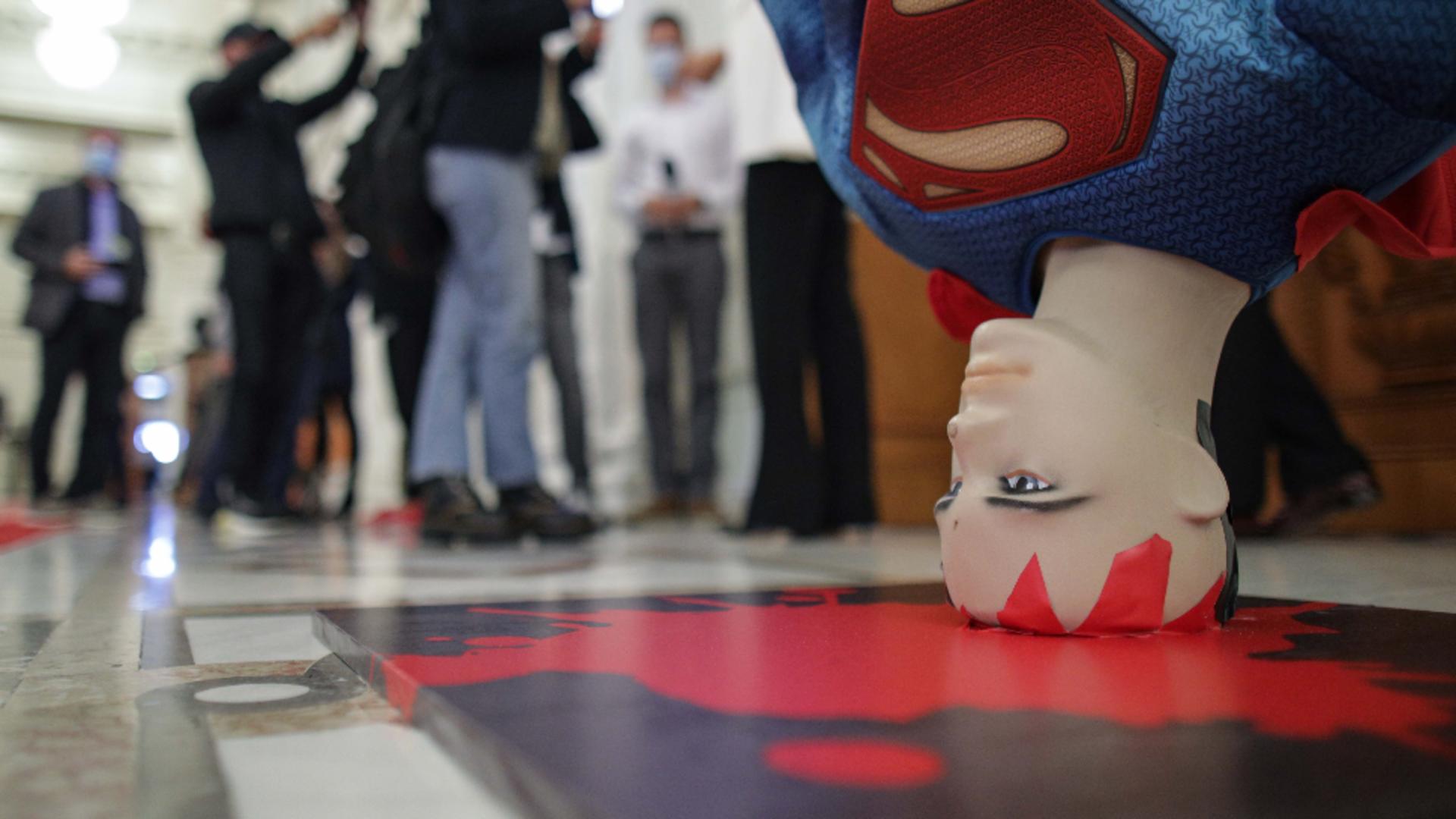 Superman, trimis acasă cu număr record de voturi. Foto/Inquam