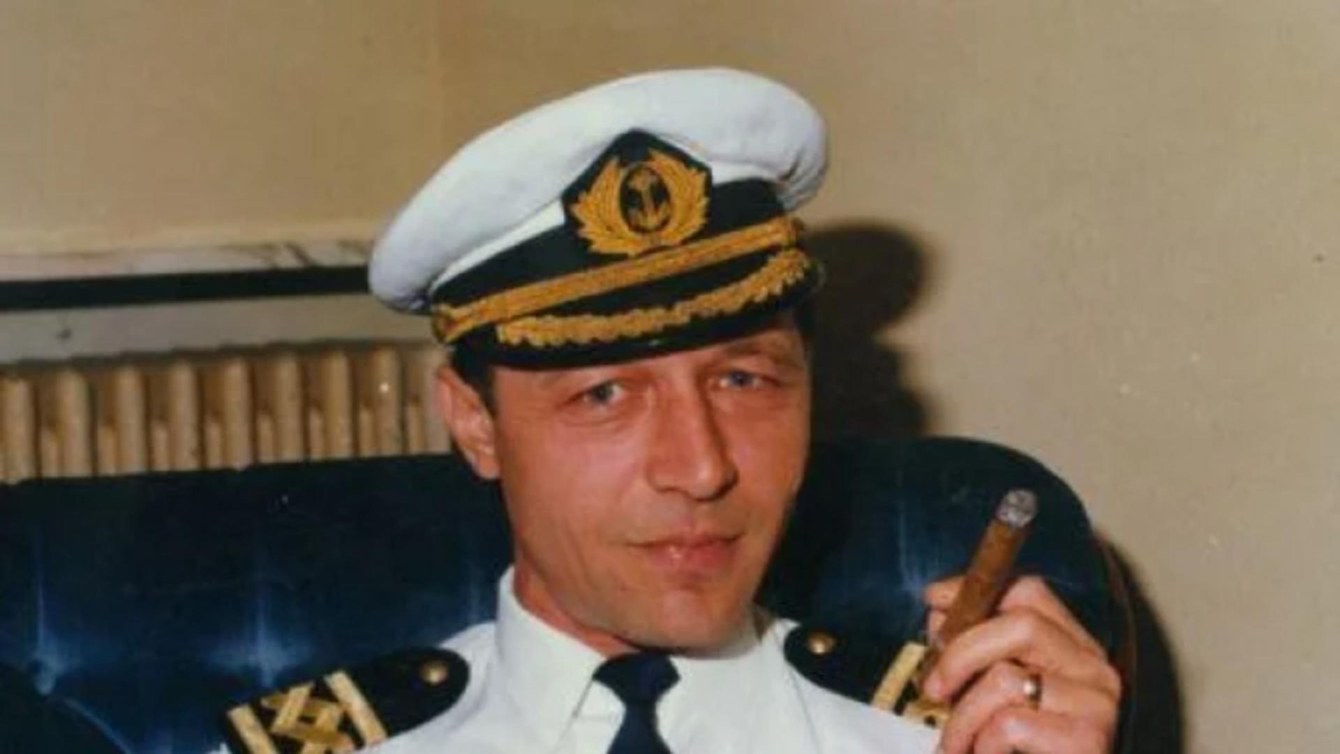 Traian Băsescu, comandat de navă (arhivă)