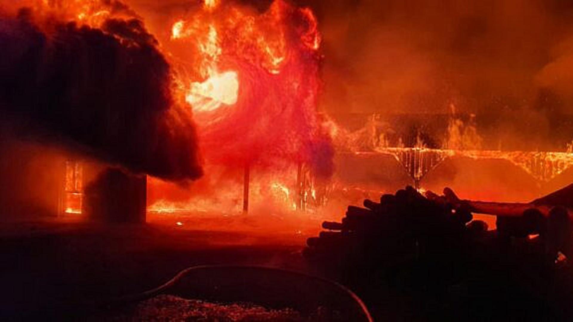 Incendiu devastator Suceava (sursă: ISU)
