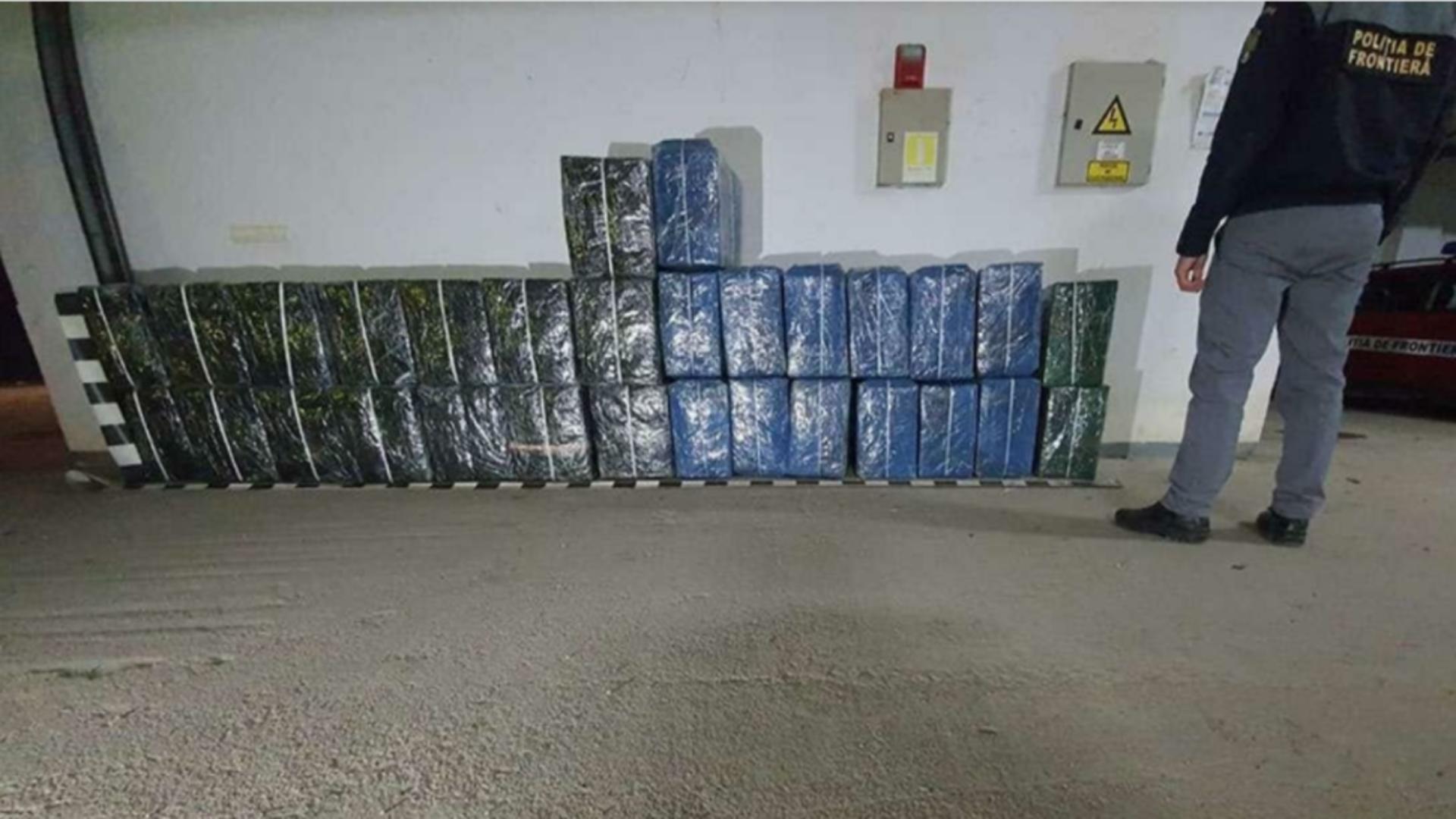 21.000 pachete țigări au fost confiscate la graniţa cu Ucraina / Foto: Poliția de Frontieră