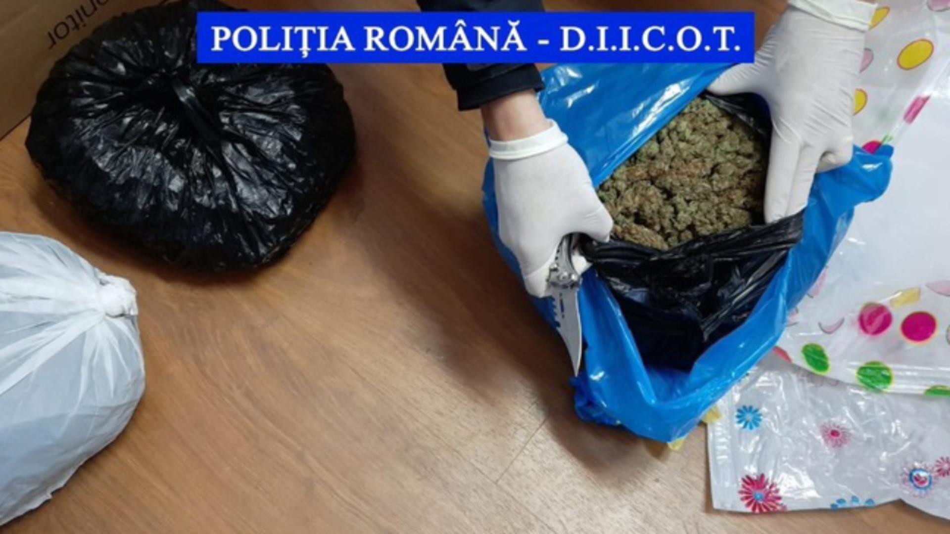 2 kg de cannabis FOTO: Politia Romana 