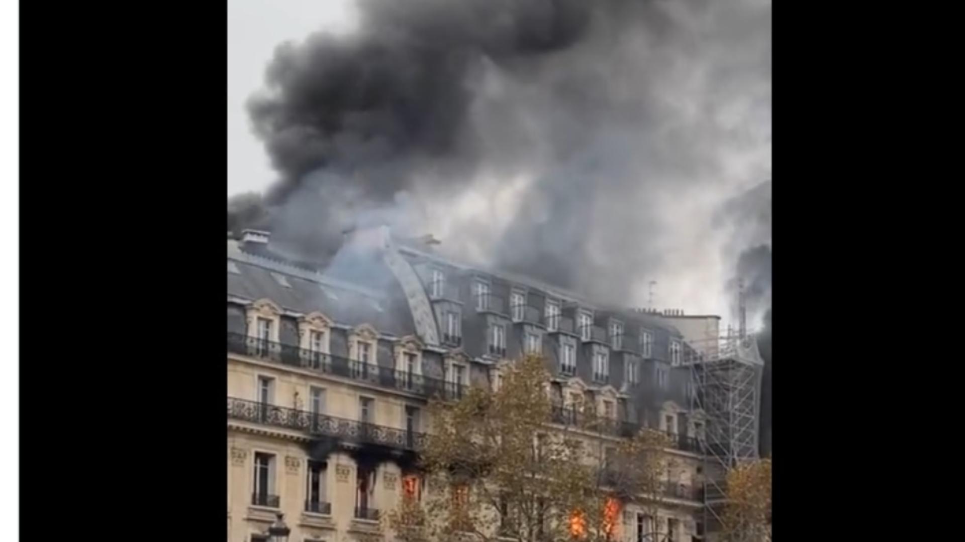 Incendiu lângă Opera din Paris