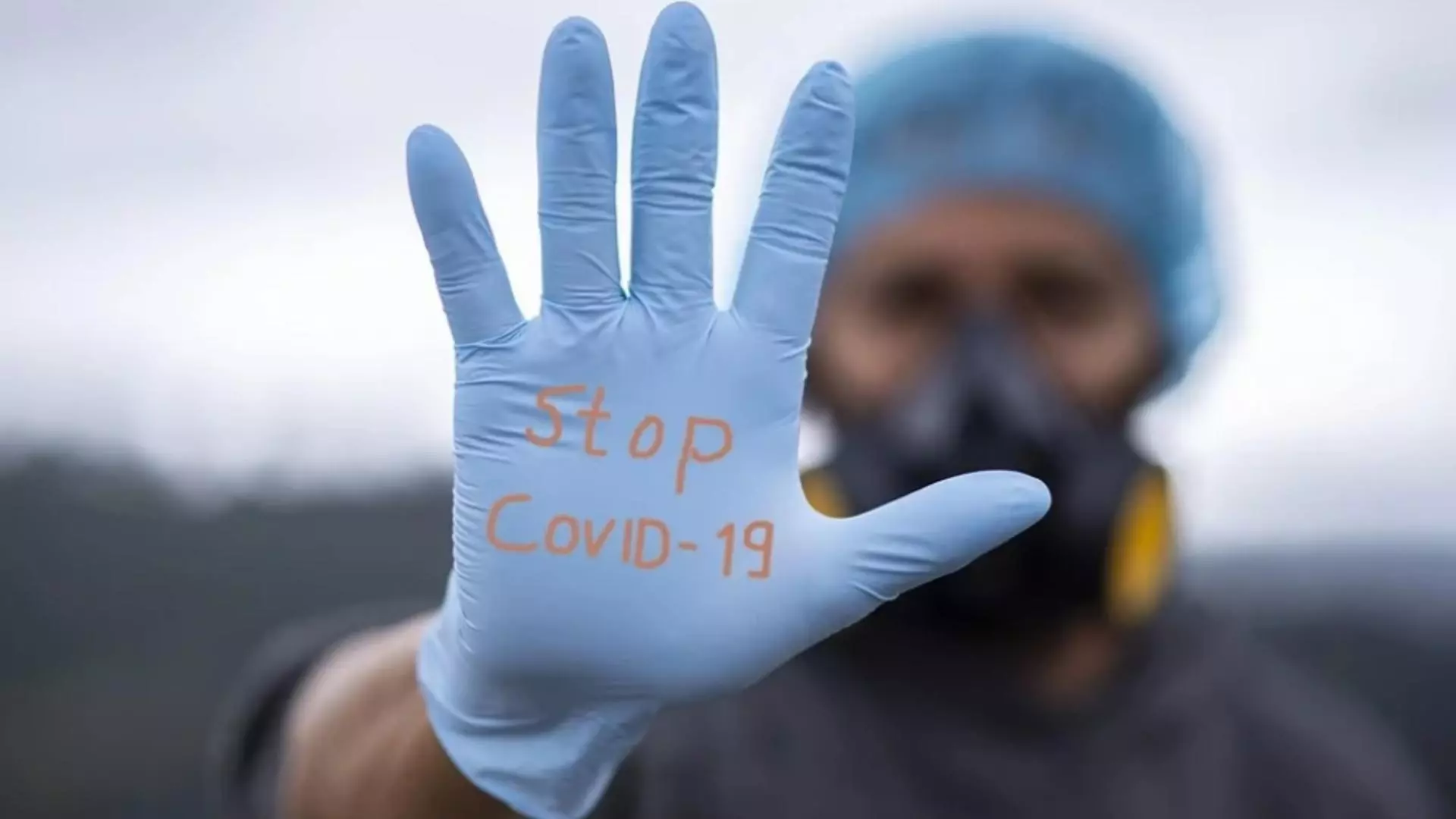de ce NU se îmbolnăvesc toți oamenii de COVID