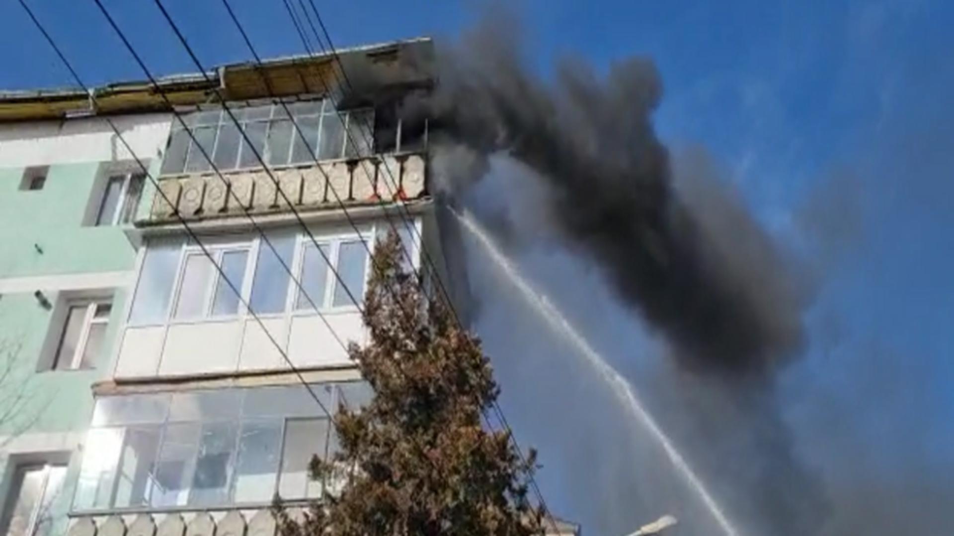 Incendiu la un apartament din Piatra Neamț