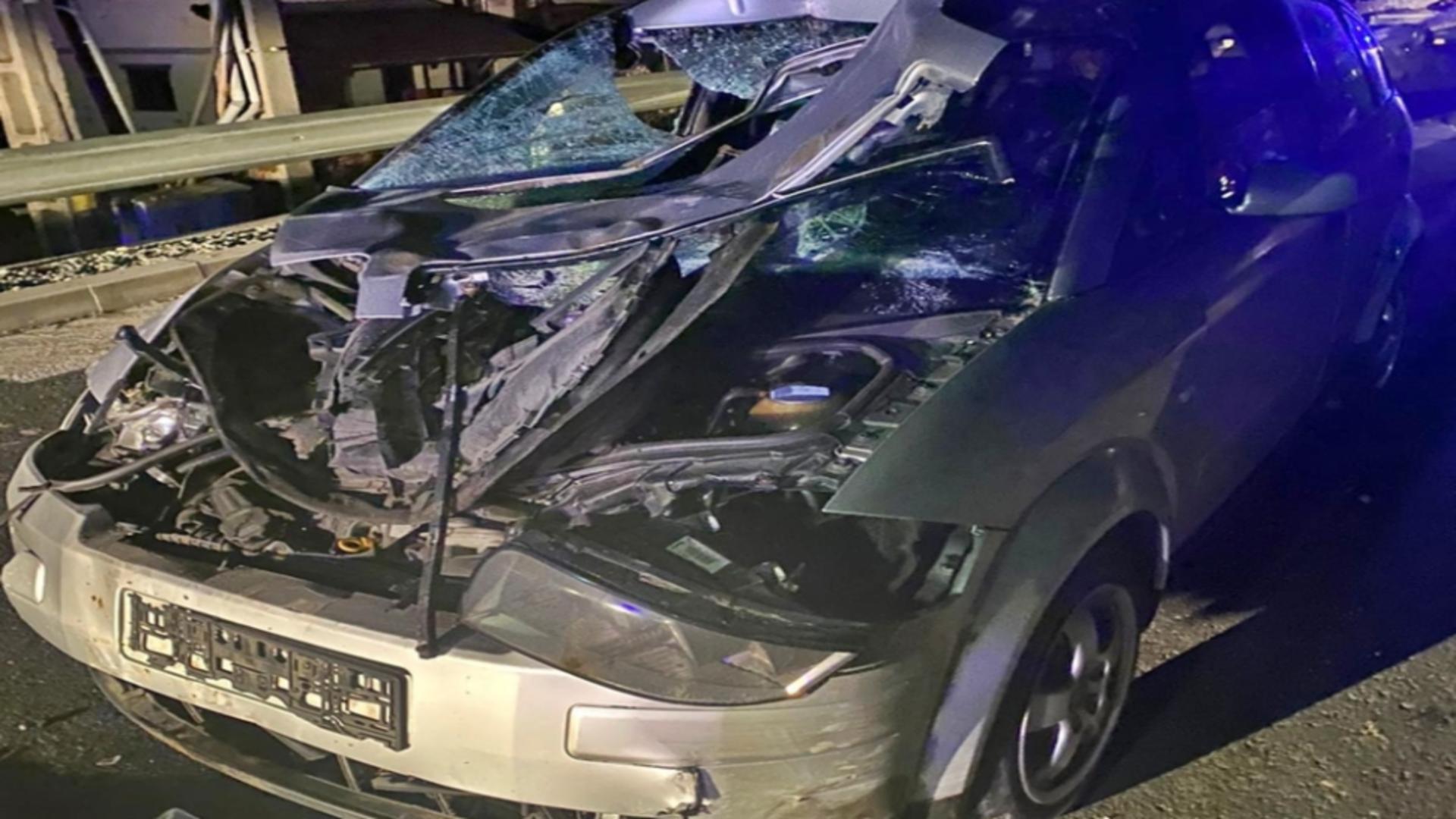 Accident CUMPLIT în Bistrița Năsăud! O mașină s-a făcut ZOB după ce a ucis o femeie și a rănit alți oameni