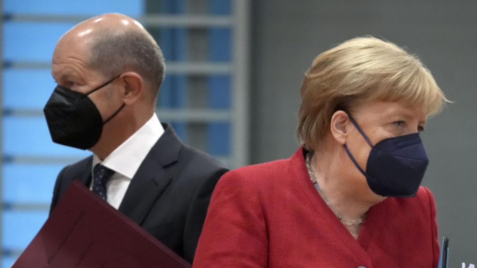 Angela Merkel si Olaf Scholz FOTO: Profimedia 