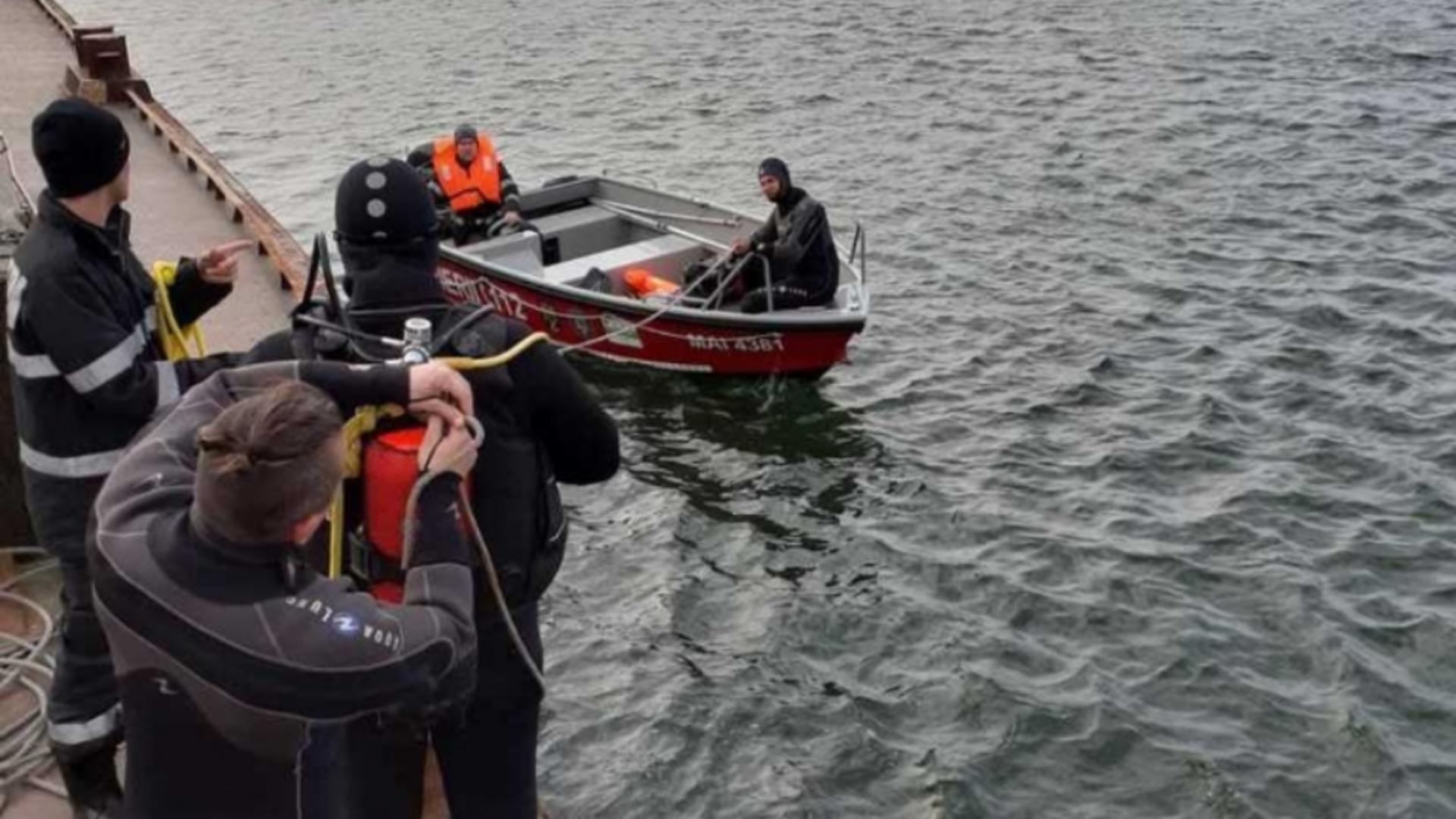 Alarmă în Portul Calafat după ce un marinar a DISPĂRUT - Căutări cu scafandri în Dunăre Foto: Captură DoljTV