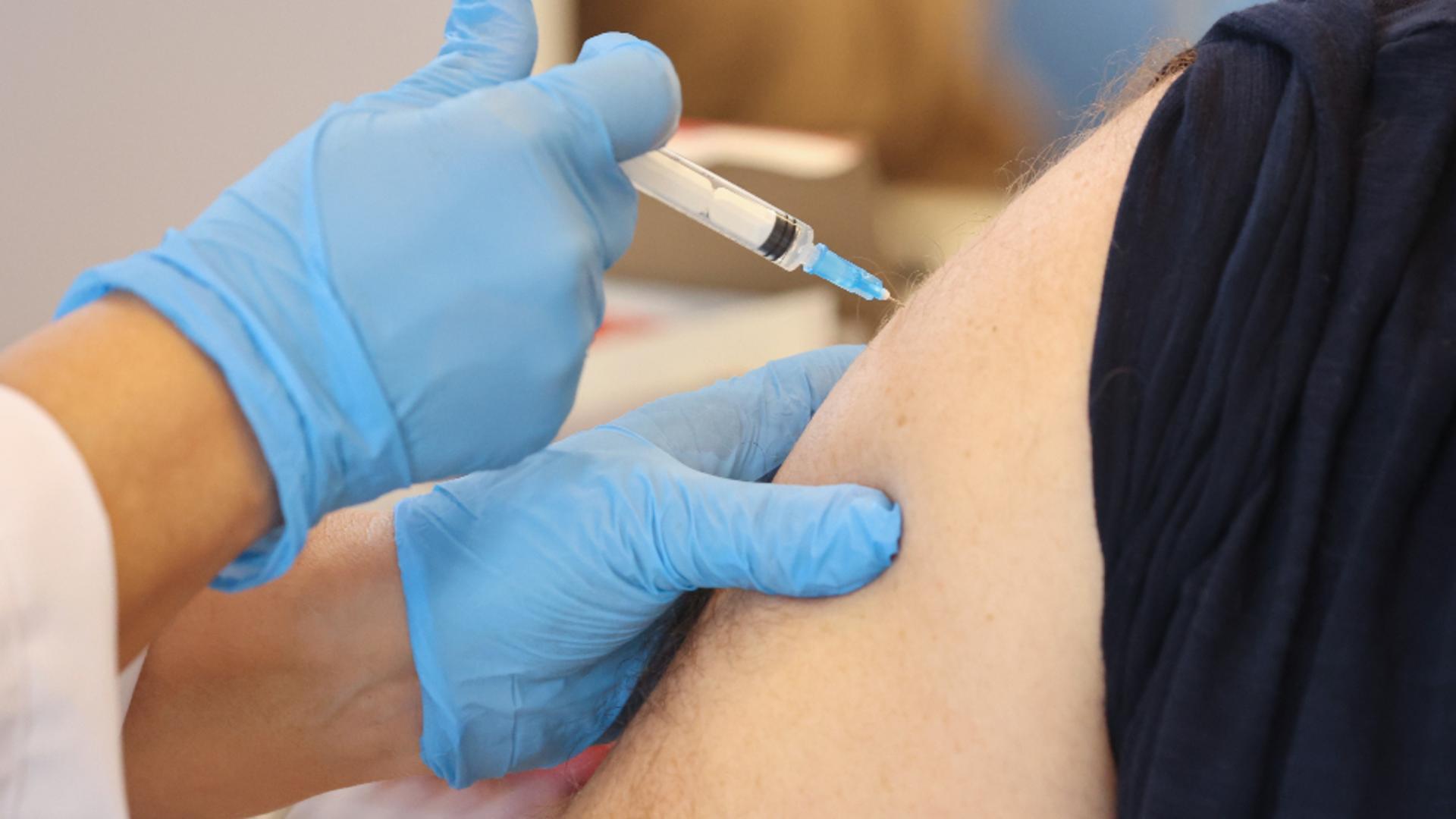 Autorizaţie completă pentru vaccinul Johnson&Johnson. Foto: Profi Media
