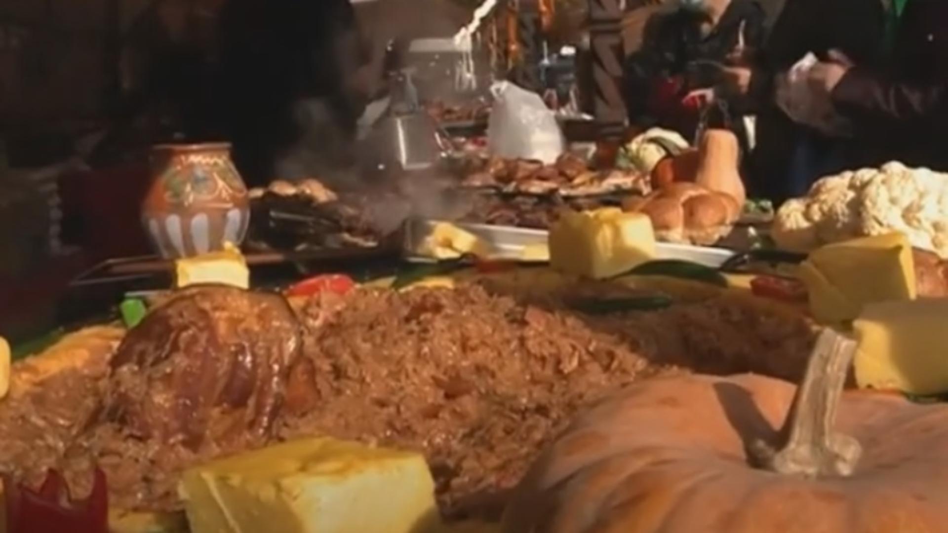 Târg de mâncare cu arome... de varză pentru pofticioși, în Capitală Foto: Captură TV