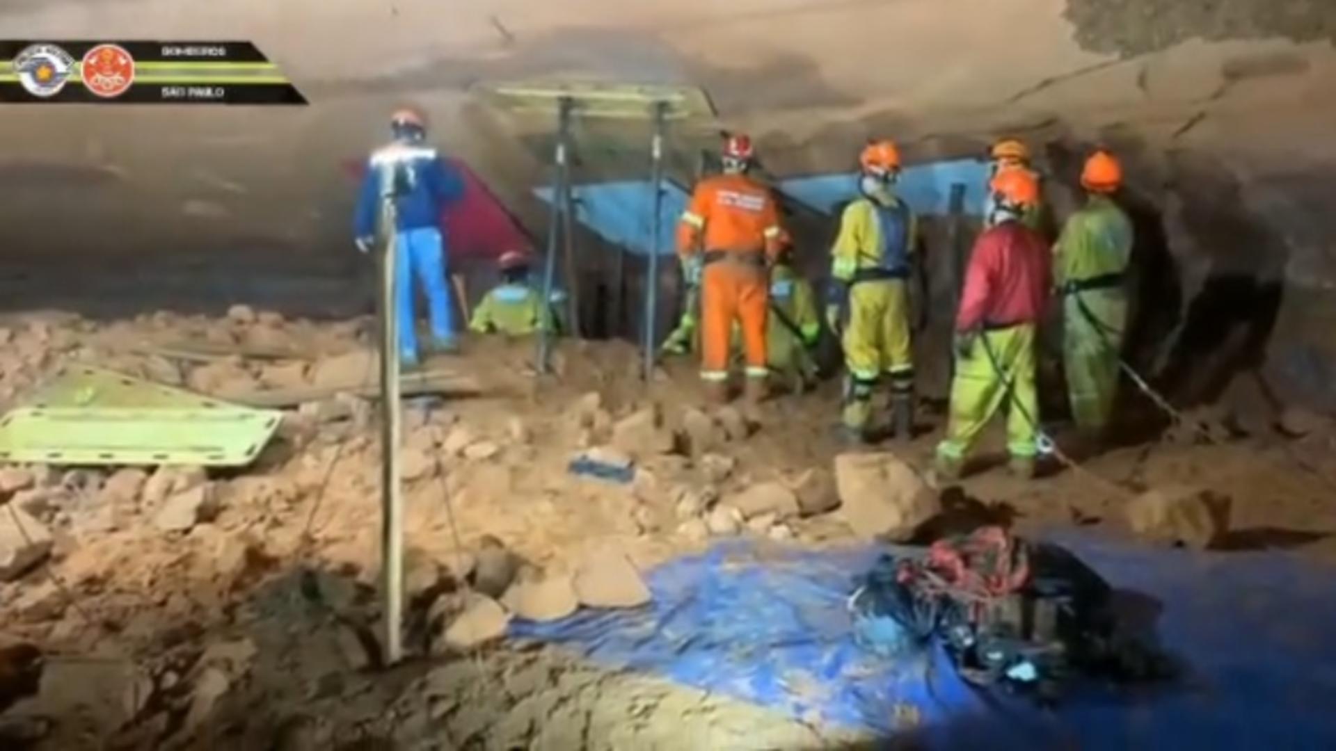 Tragedie în Brazilia: 9 pompieri au murit după ce tavanul unei peșteri s-a prăbușit