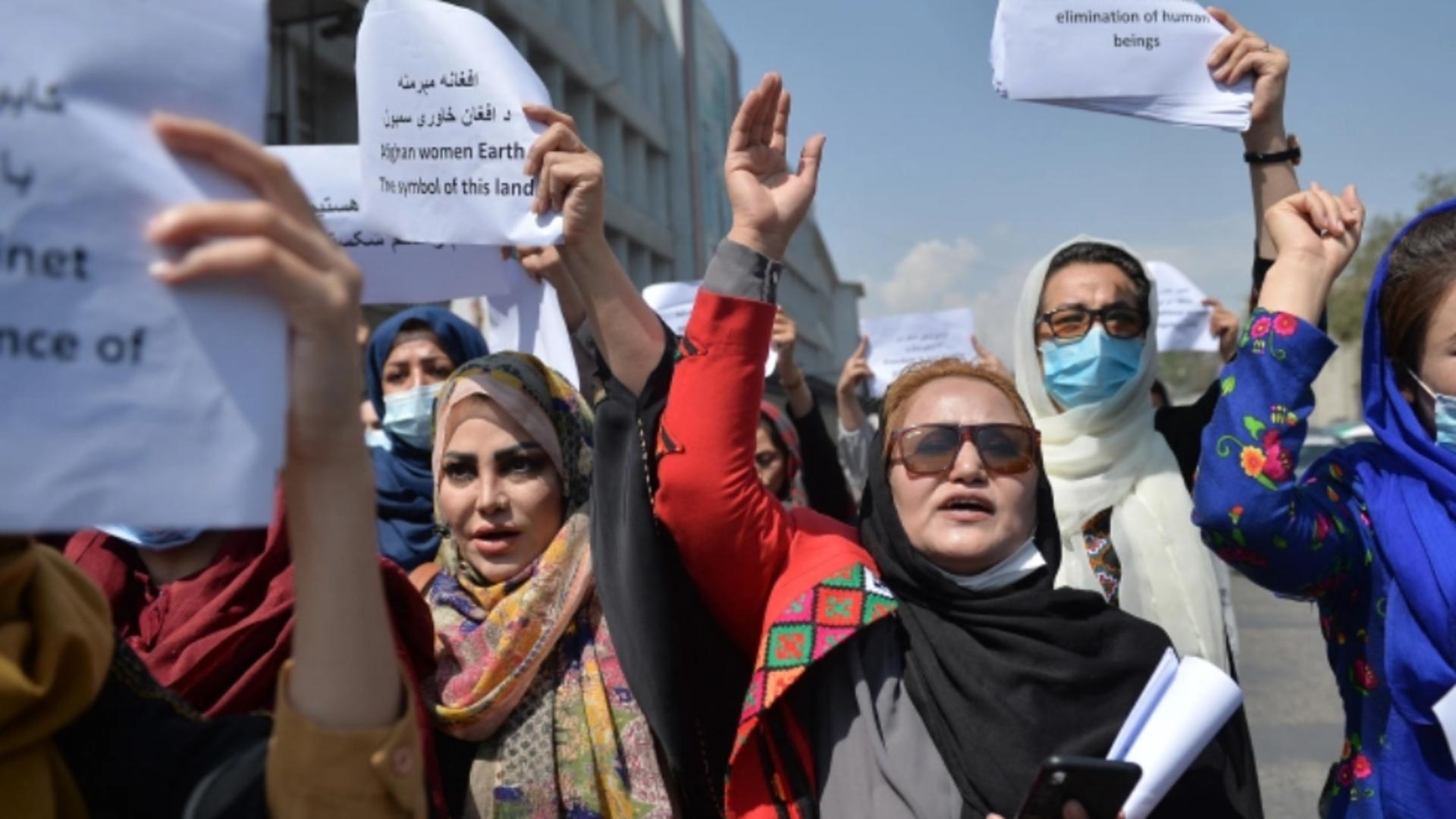 Protest femei Kabul FOTO: Twitter
