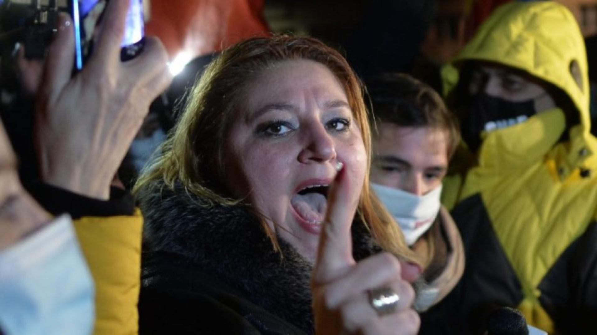 Diana Șoșoacă, alungată din Piața din Brăila: „Ce cauți la Ambasada Rusiei?” Reacția halucinantă a senatoarei: ce spune despre războiul din Ucraina VIDEO