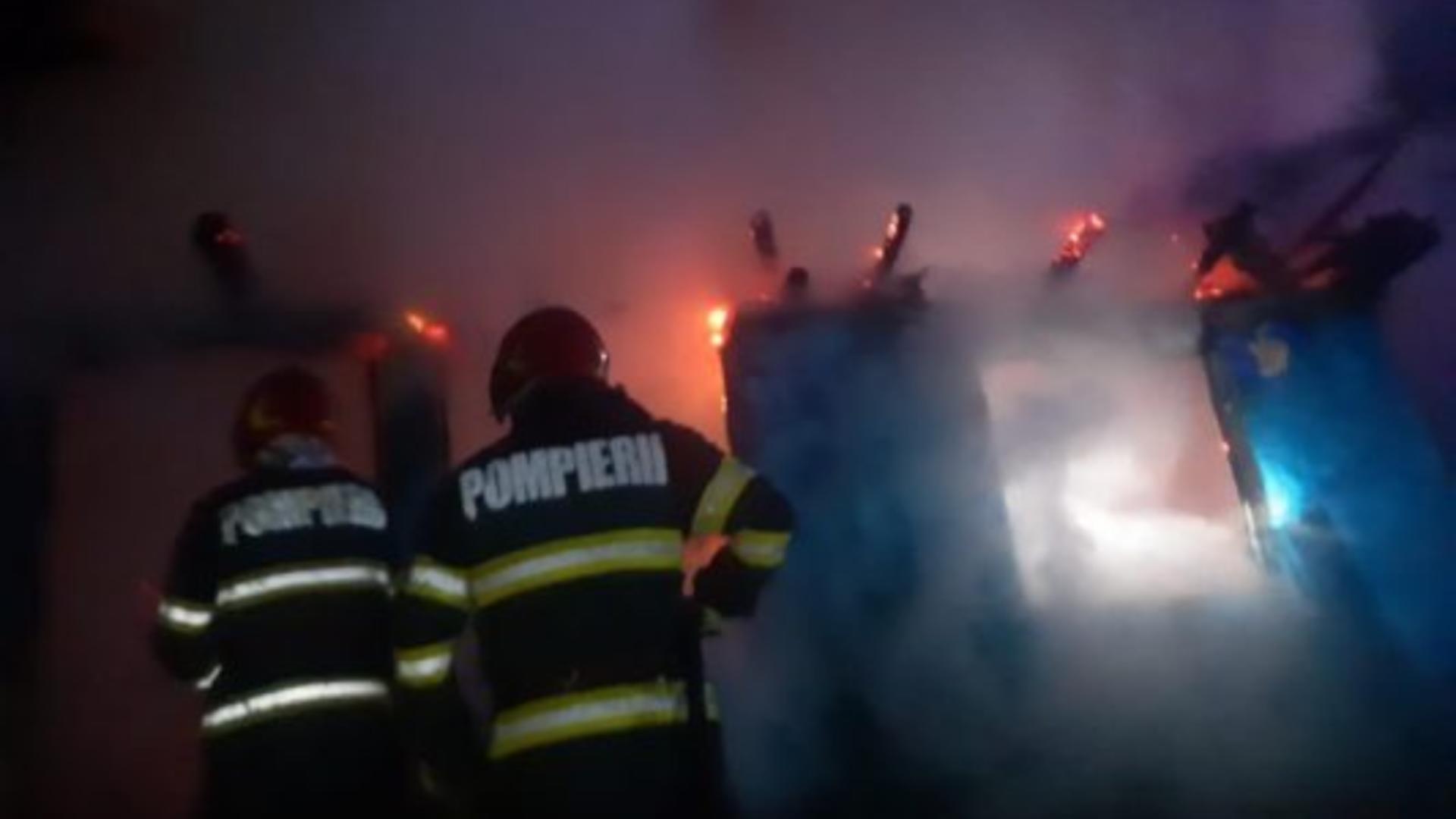 Incendiu violent în Bacău