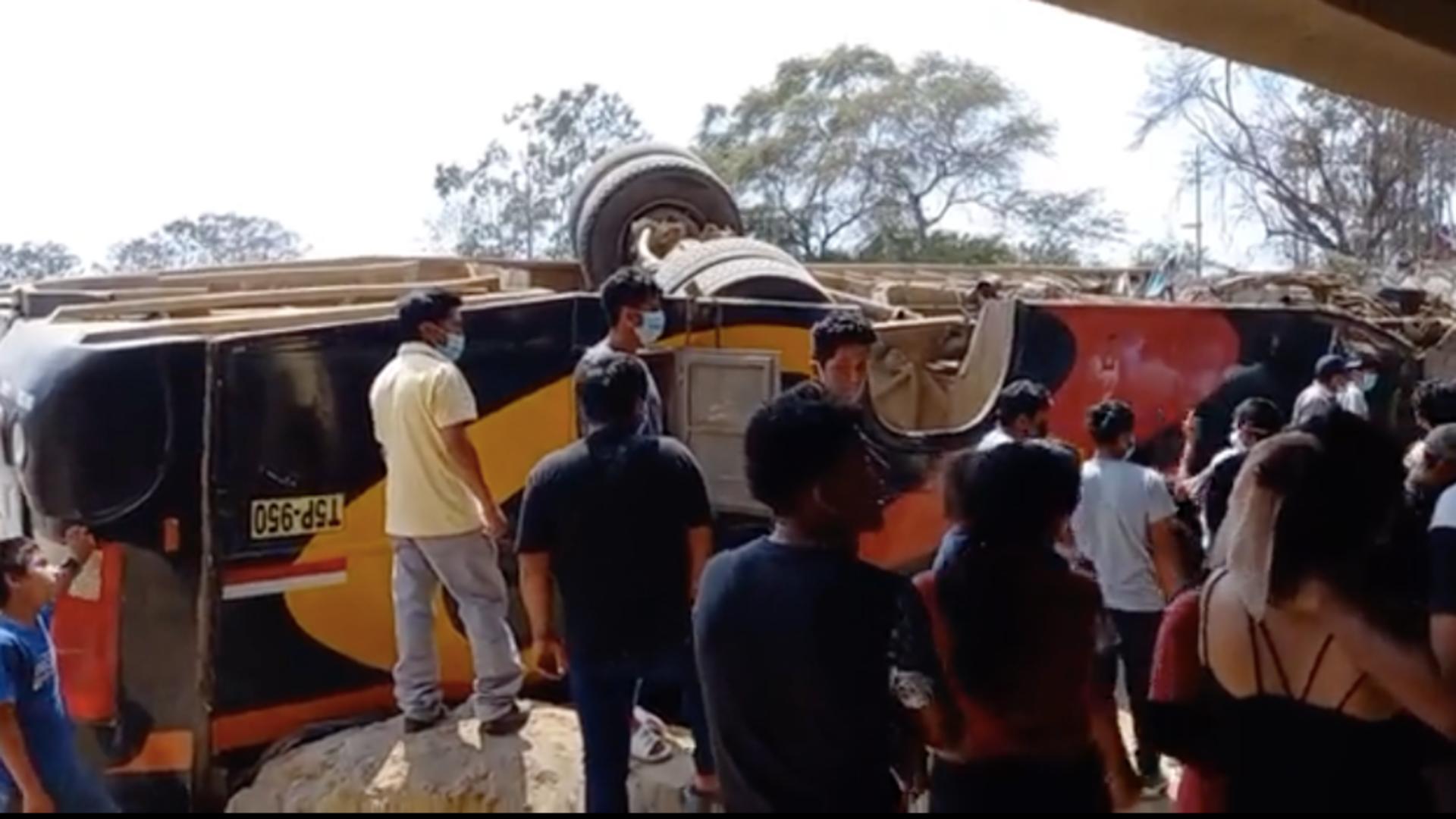Autobuz prăbușit FOTO: Captura video 