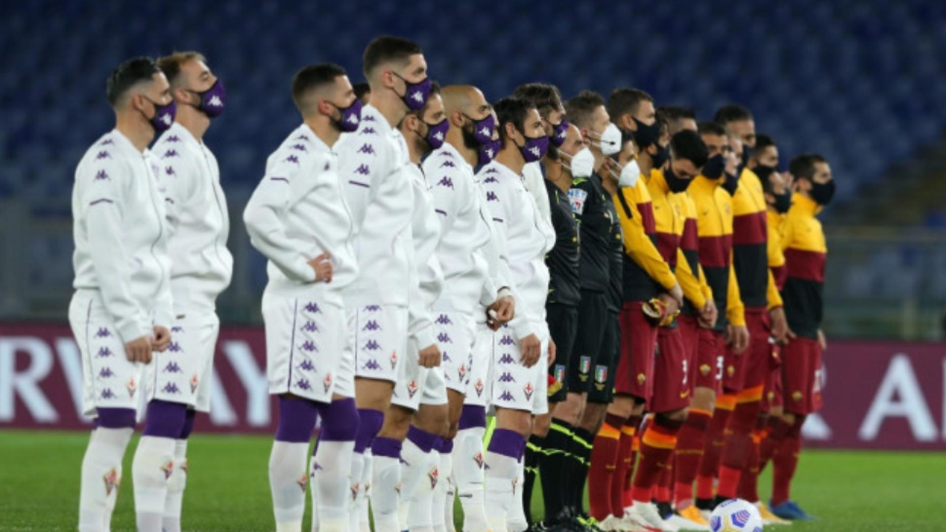 Fiorentina și AS Roma au ieșit pe teren cu măștile pe față / Foto: Profimedia