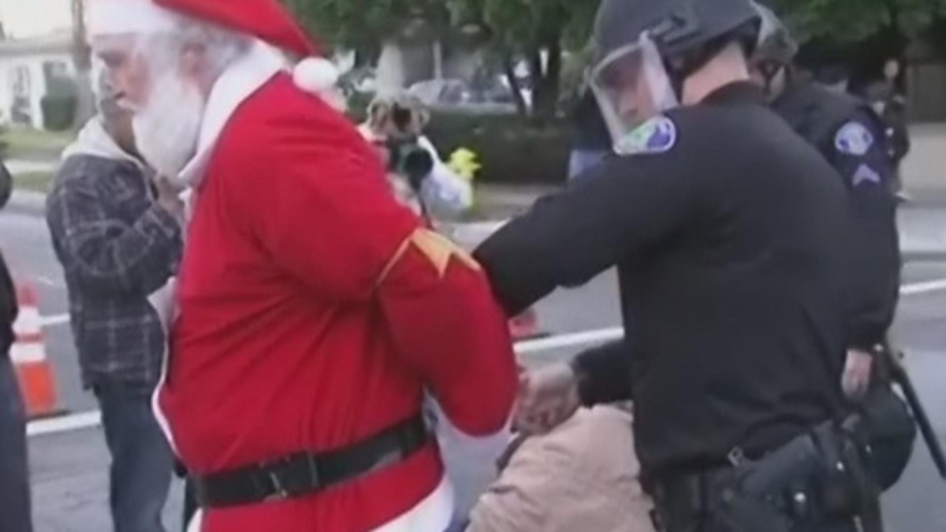 Moș Crăciun reținut de poliție (arhivă)