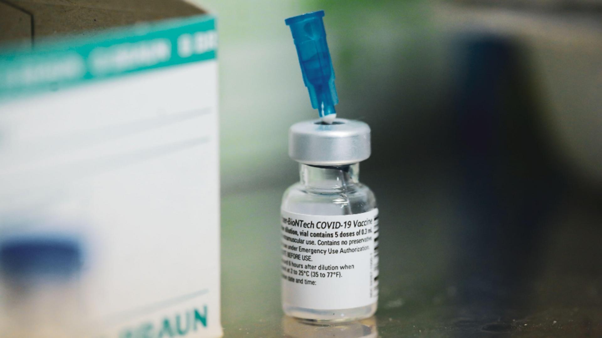 Vaccin anti-Covid-19 de la Pfizer-BioNTech / Foto: Profi Media