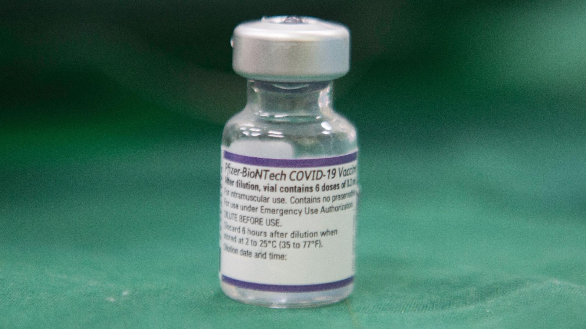 Vaccinul anti-COVID de la Pfizer / Foto: Profi Media