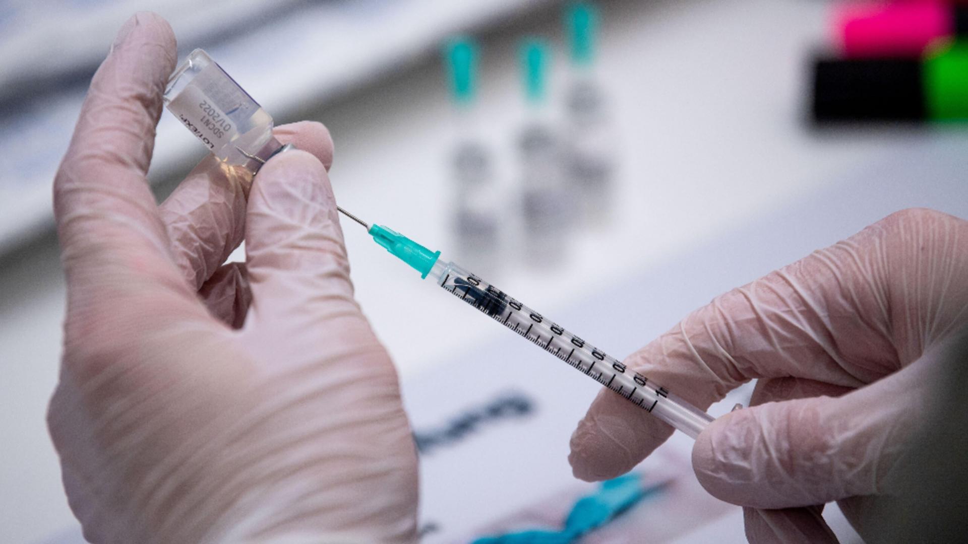 Israelul începere vaccinarea cu doza a patra / Foto: Profi Media