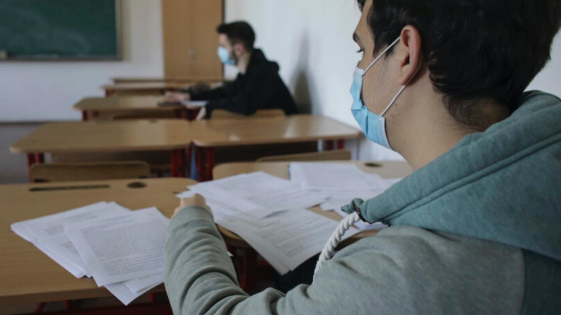 BAC 2023 – Încep probele examenului scris la Limba română – Peste 130.500 de absolvenți susțin bacalaureatul