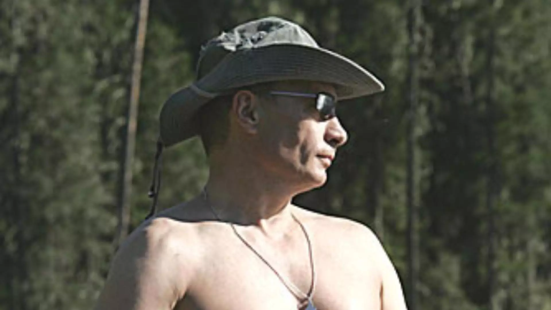 Vladimir Putin la pescuit (2007)