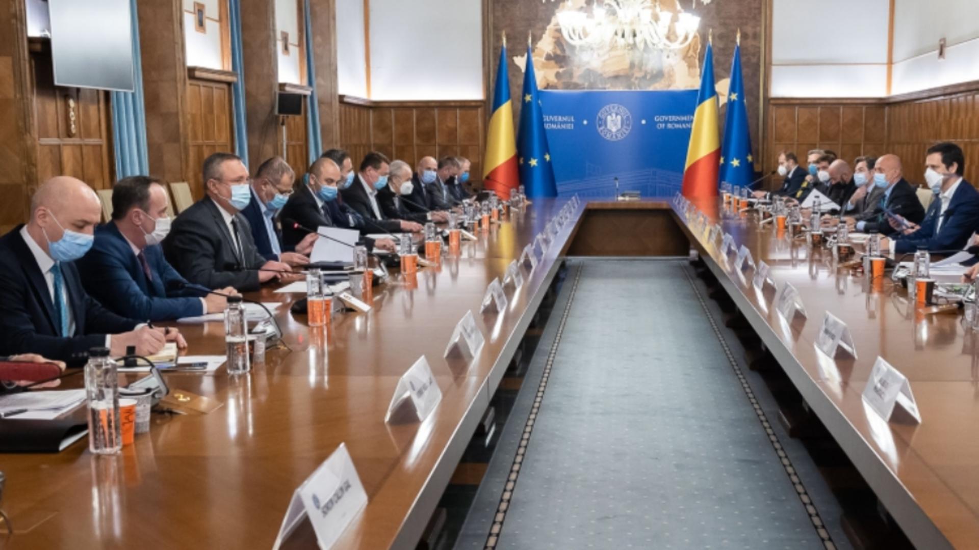 Prima reuniune a Comitetului Interministerial pentru energie, condusă de Nicolae Ciucă