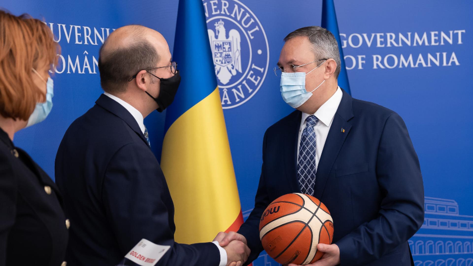 Premierul Nicolae Ciucă, întrevedere cu reprezentanții FIBA