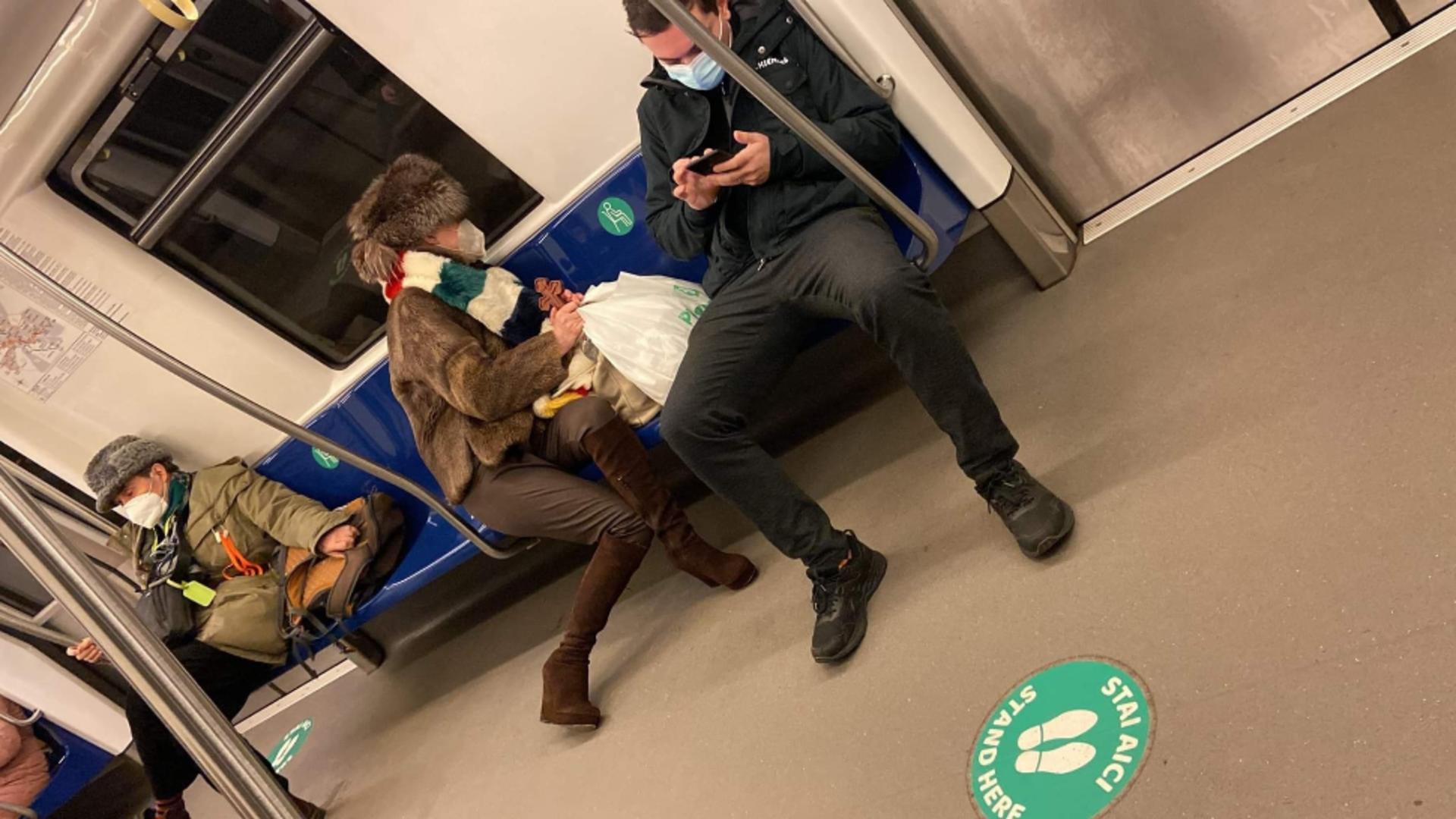 O femeie a impins calatorii la metrou