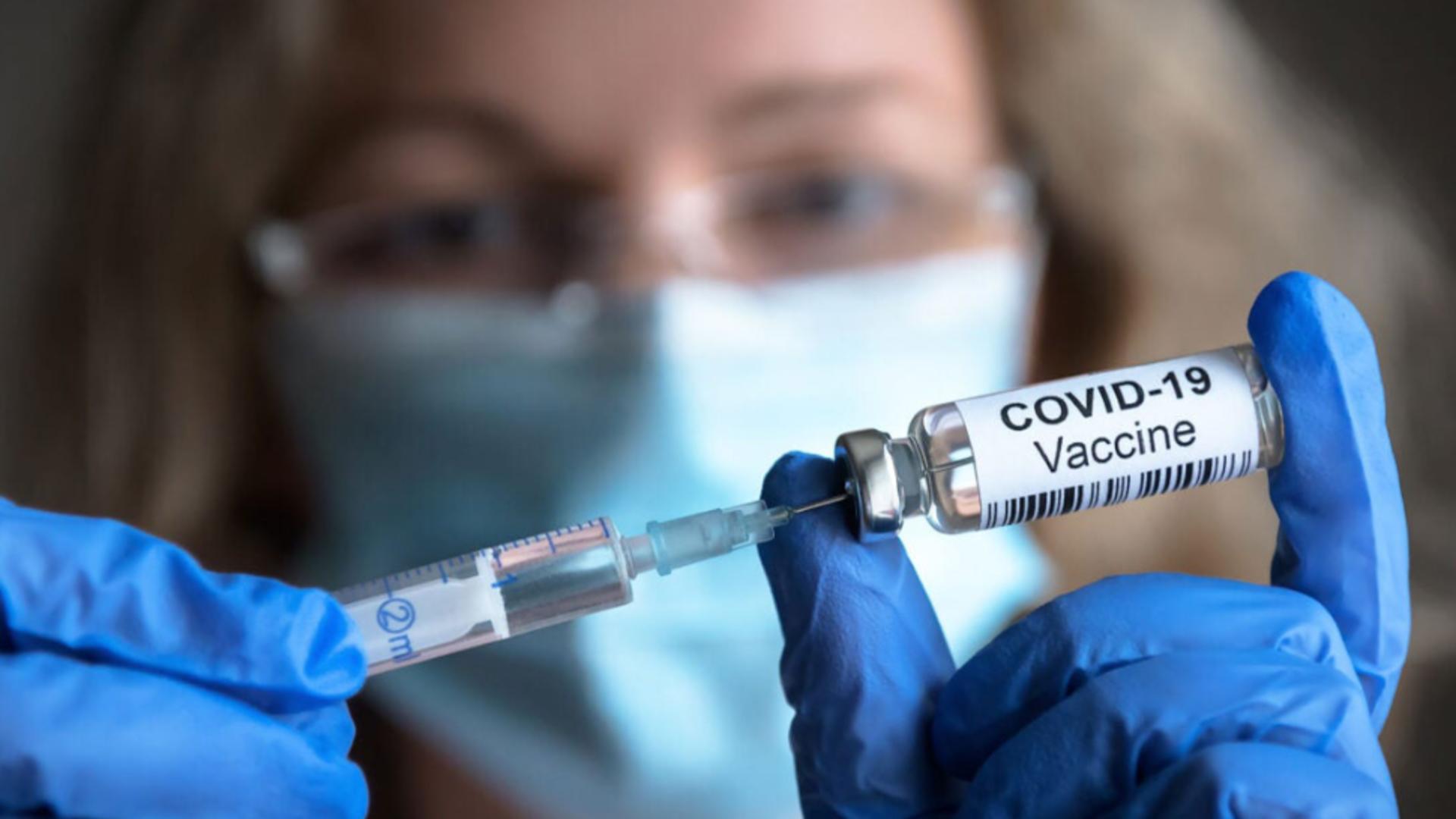 Vaccin covid FOTO: Shutterstock