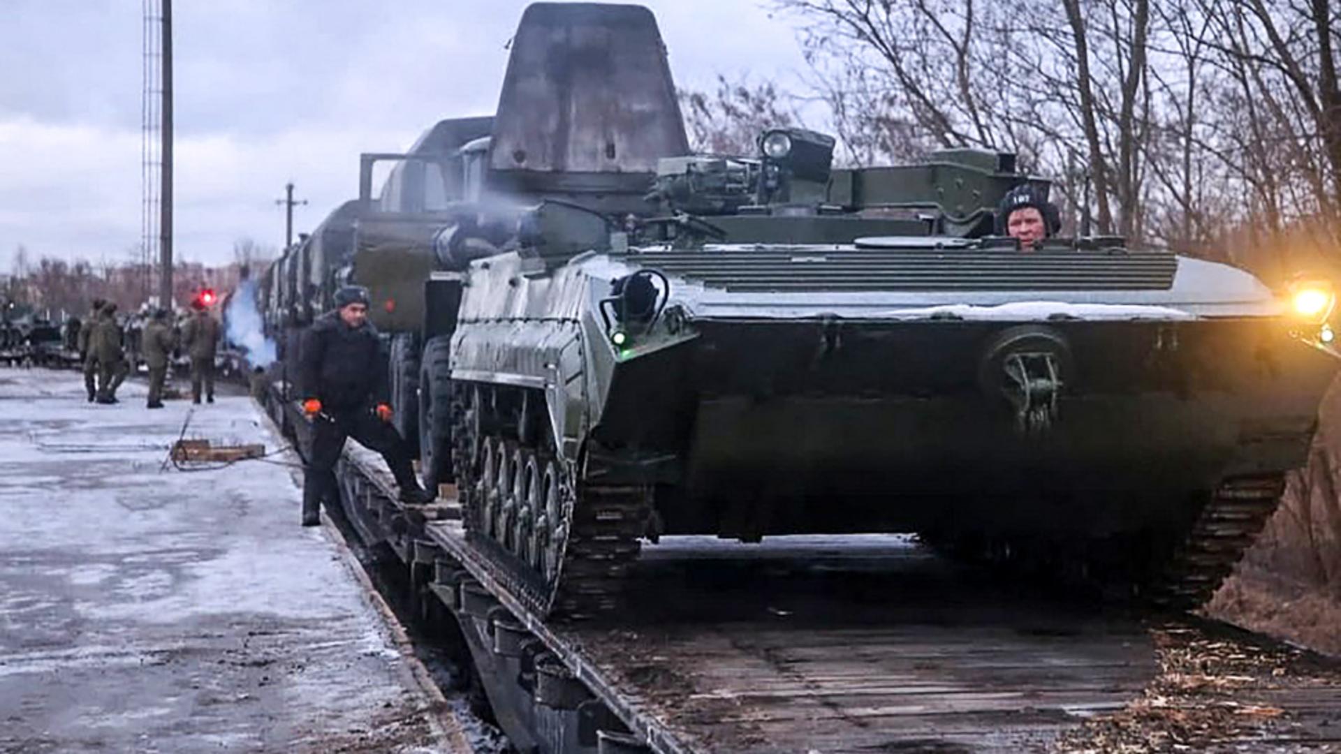 Rusia nu se joacă. A trimis trupe la granița cu Ucraina. Foto/Profimedia