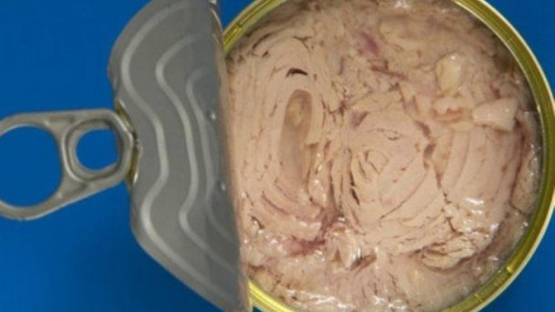 Pericolul uriaș din conservele de ton aflate în supermarket