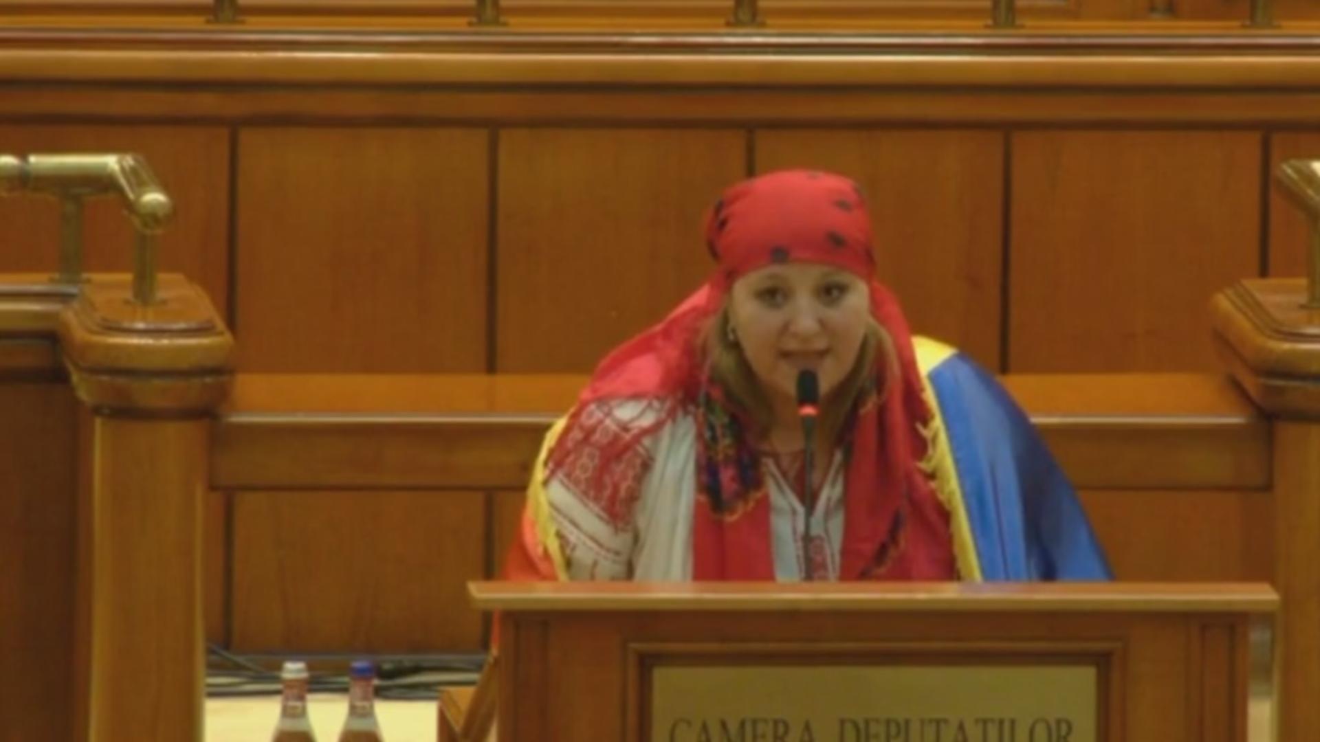 Diana Șoșoacă în Parlament