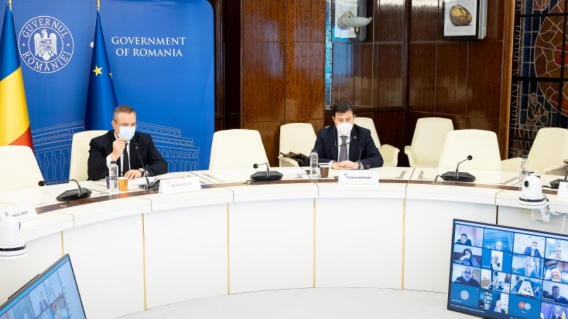 Premierul Nicolae Ciucă, ședință cu responsabilii din domeniul energiei, la Palatul Victoria Foto: gov.ro