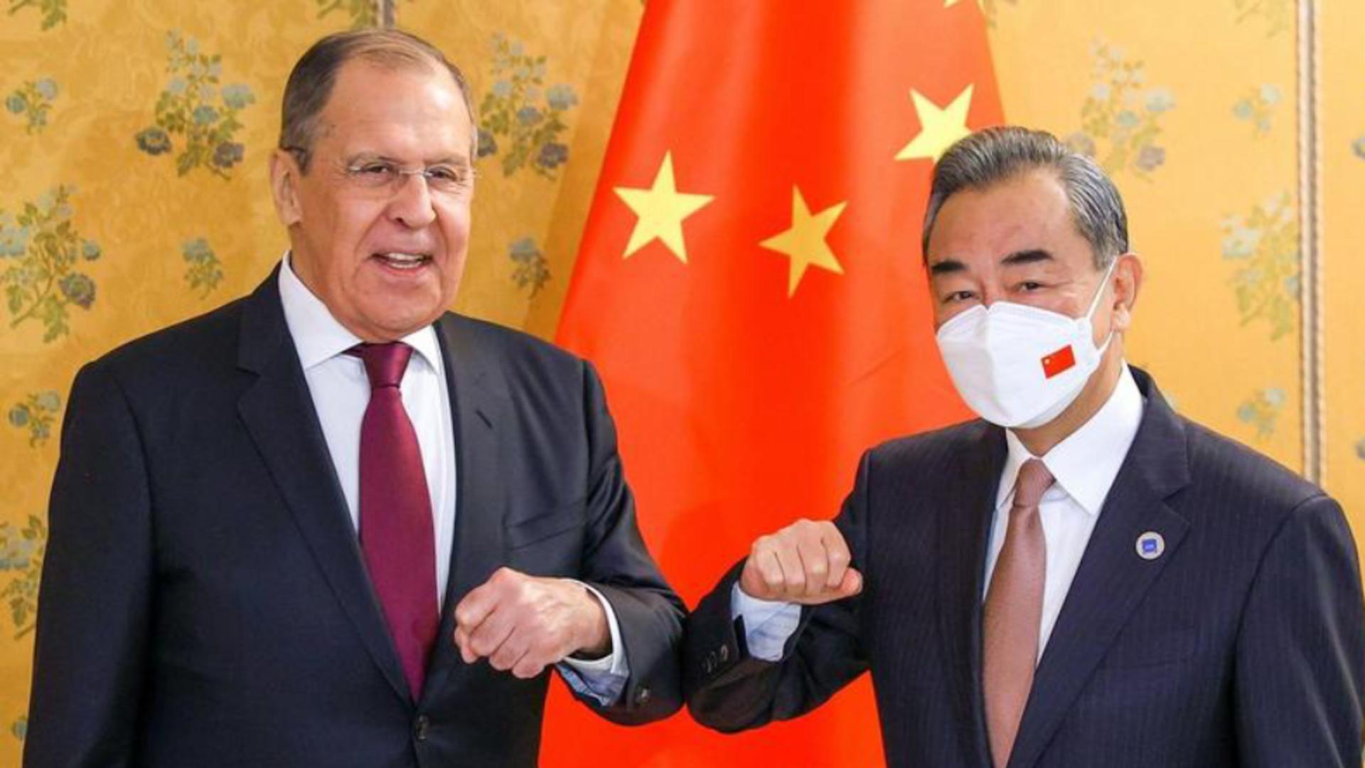 Serghei Lavrov si Wang Yi FOTO: Profimedia 